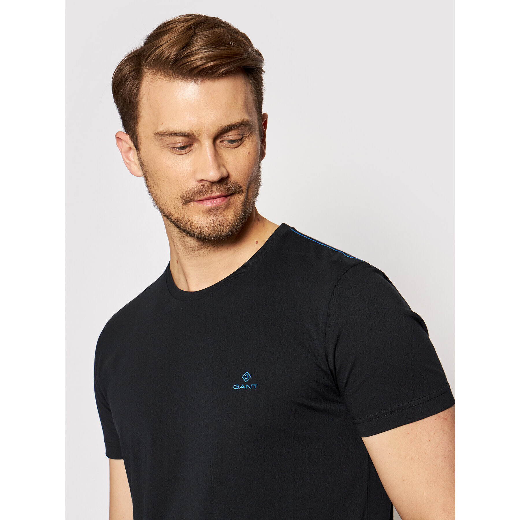 Gant Tricou Contrast Logo 2053004 Negru Regular Fit - Pled.ro