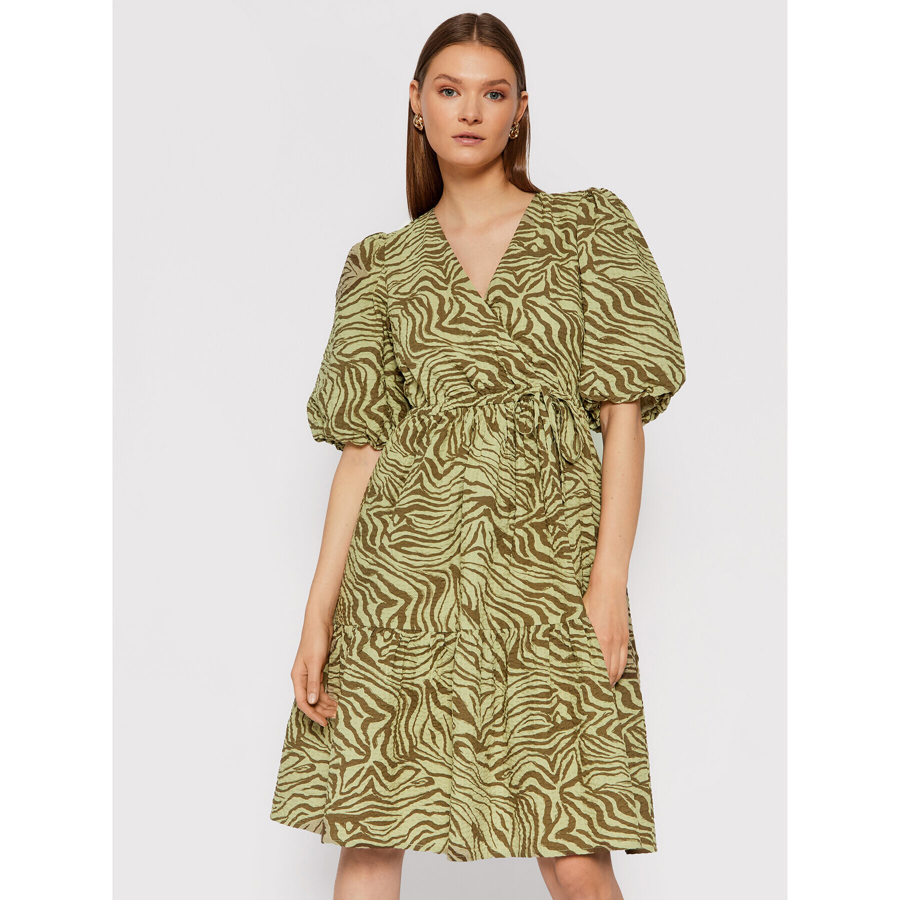 Gestuz Rochie de zi Averygz 10905399 Verde Loose Fit - Pled.ro