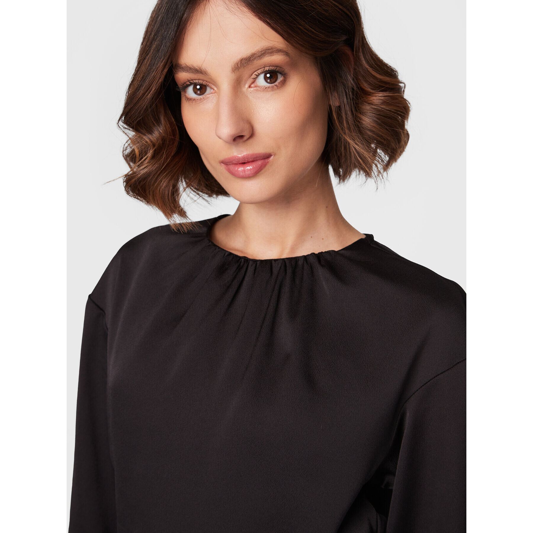 Gina Tricot Bluză Jonna 17749 Negru Regular Fit - Pled.ro