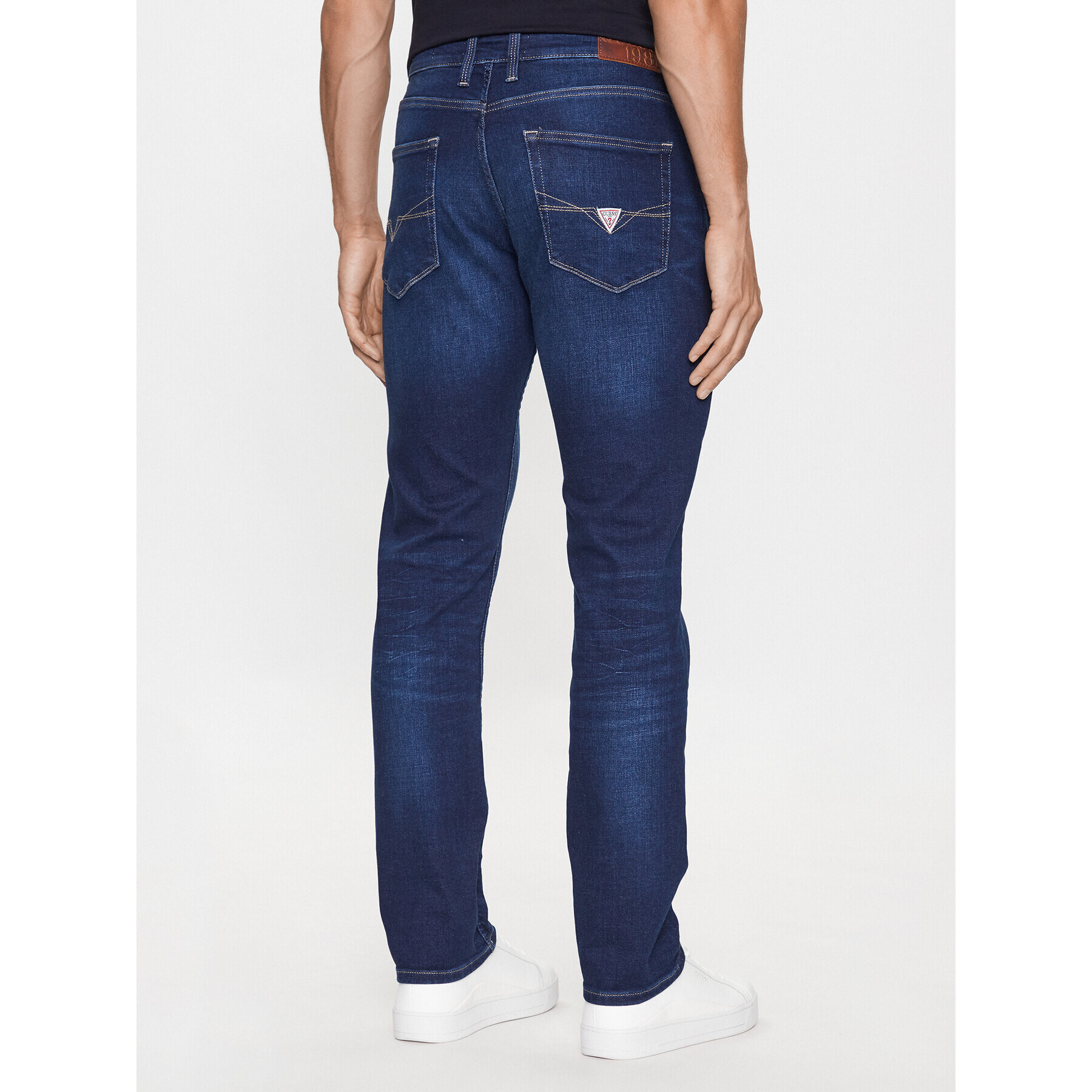 Guess Blugi M3YAN2 D5271 Bleumarin Slim Fit - Pled.ro