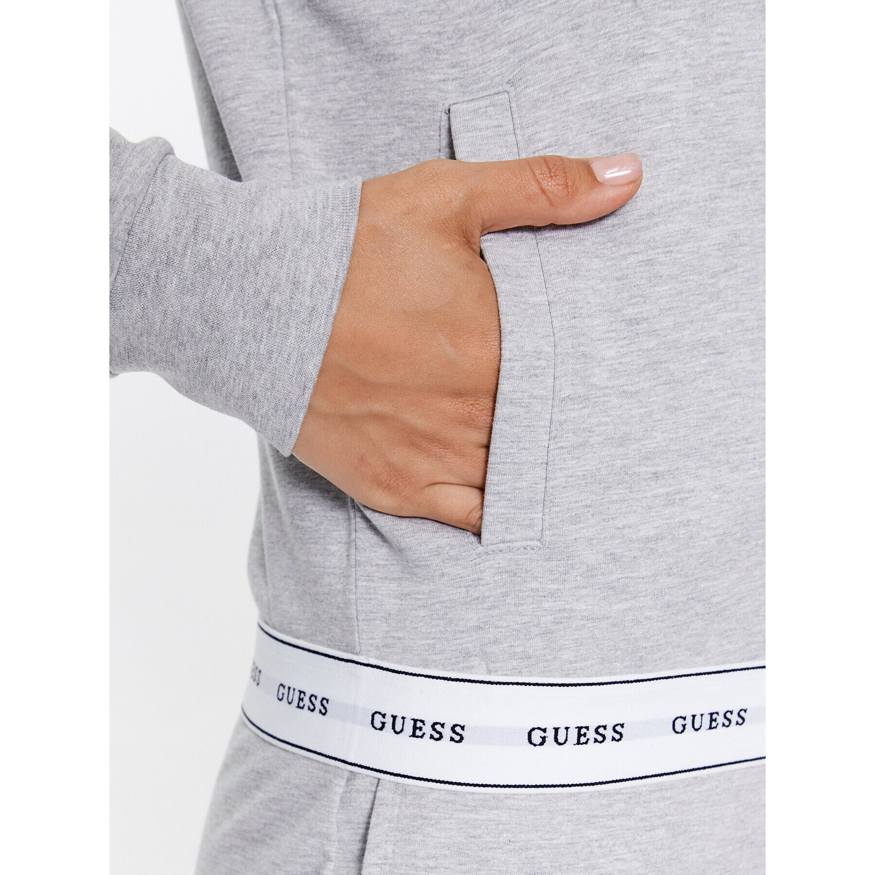 Guess Bluză O3YQ00 KBS91 Gri Regular Fit - Pled.ro