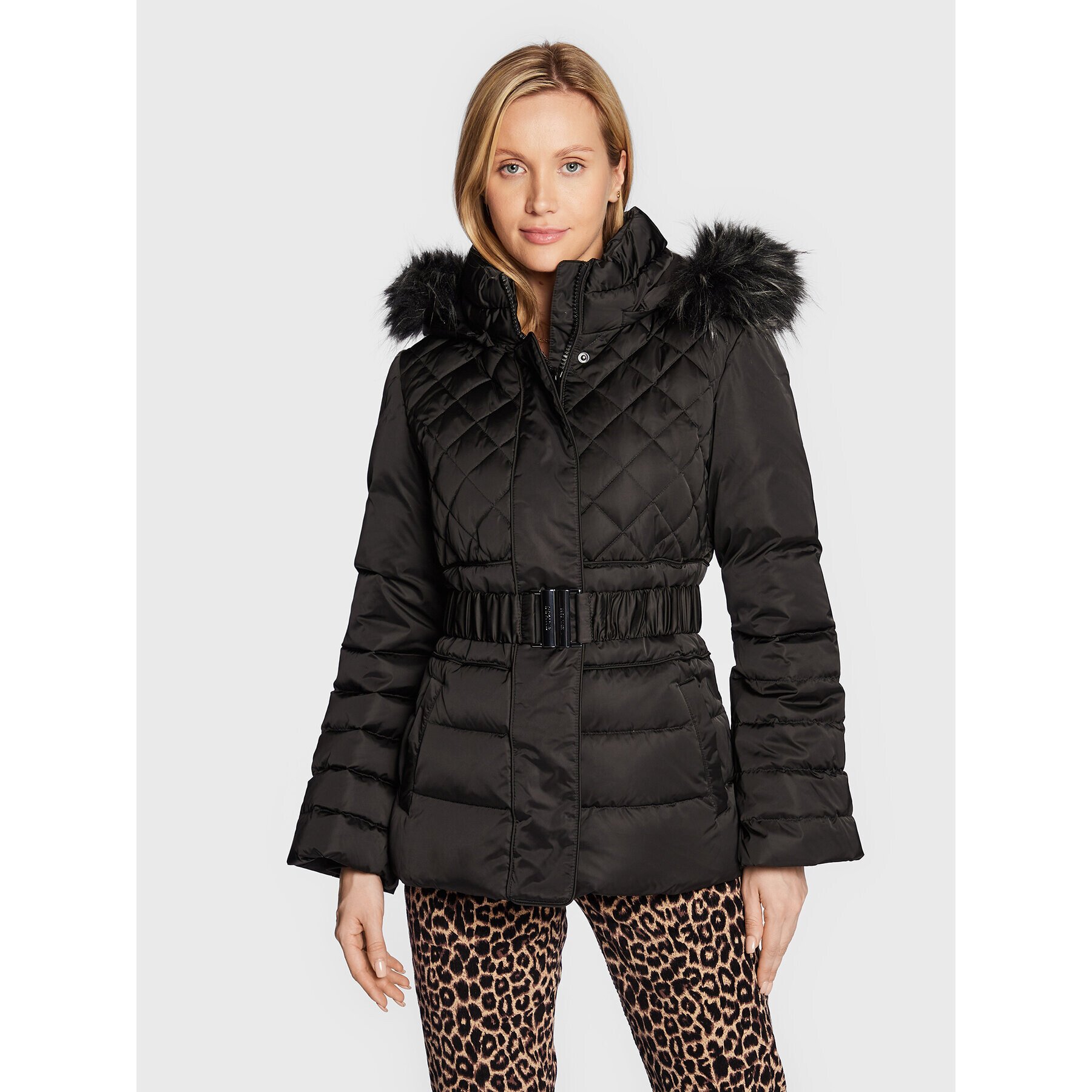 Guess Geacă din puf Laurie W2BL60 WEX52 Negru Regular Fit - Pled.ro