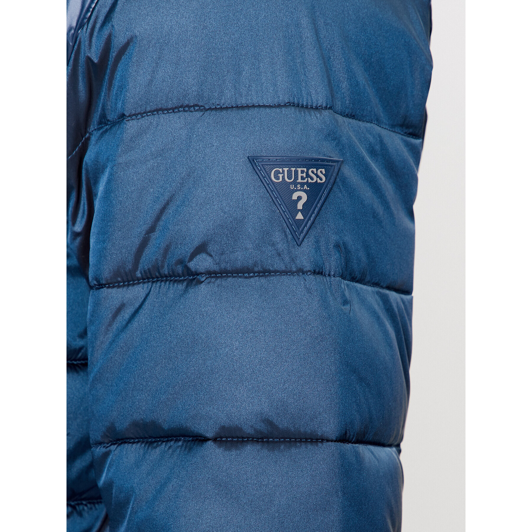 Guess Geacă din puf M3BL12 WF5C2 Albastru Regular Fit - Pled.ro