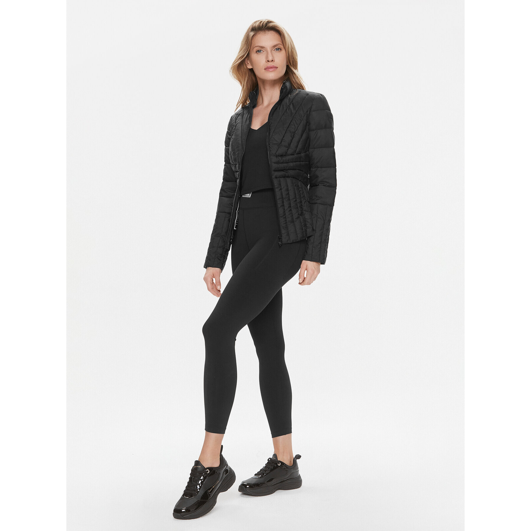 Guess Geacă din puf Valeria W4RL06 WFWO2 Negru Regular Fit - Pled.ro