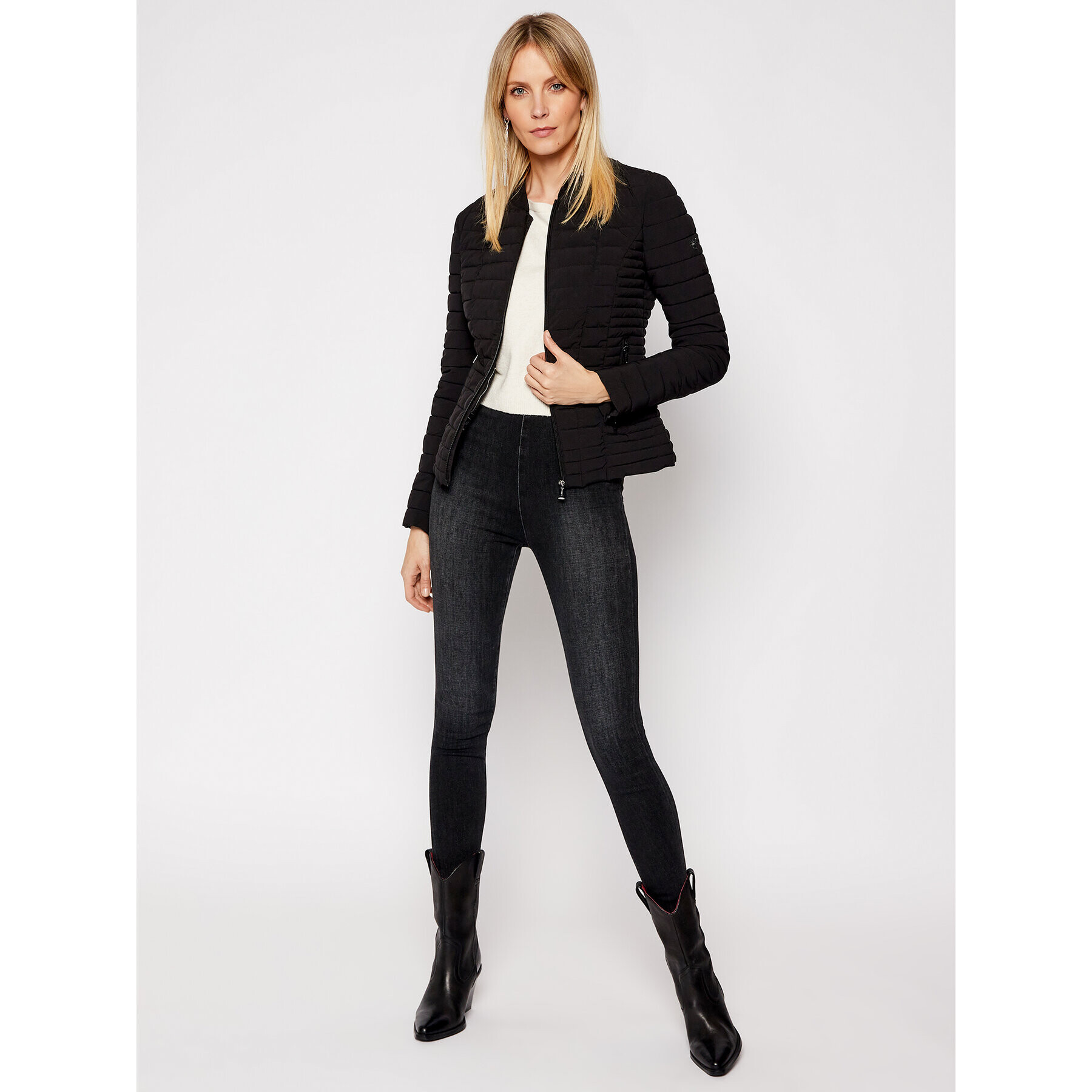 Guess Geacă din puf Vera W1RL52 WCOG0 Negru Slim Fit - Pled.ro