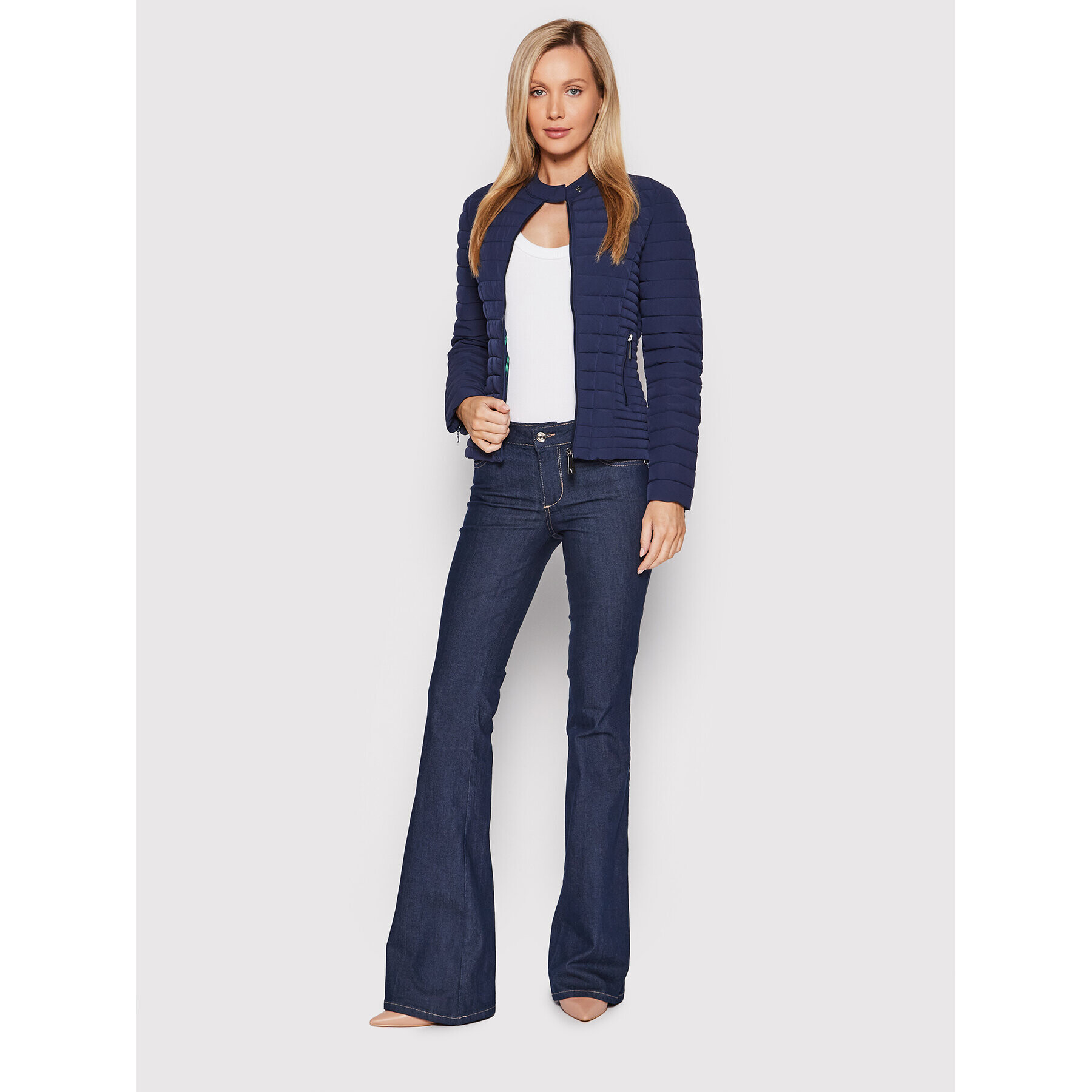 Guess Geacă din puf Vona W2YL1I W6NW2 Bleumarin Slim Fit - Pled.ro