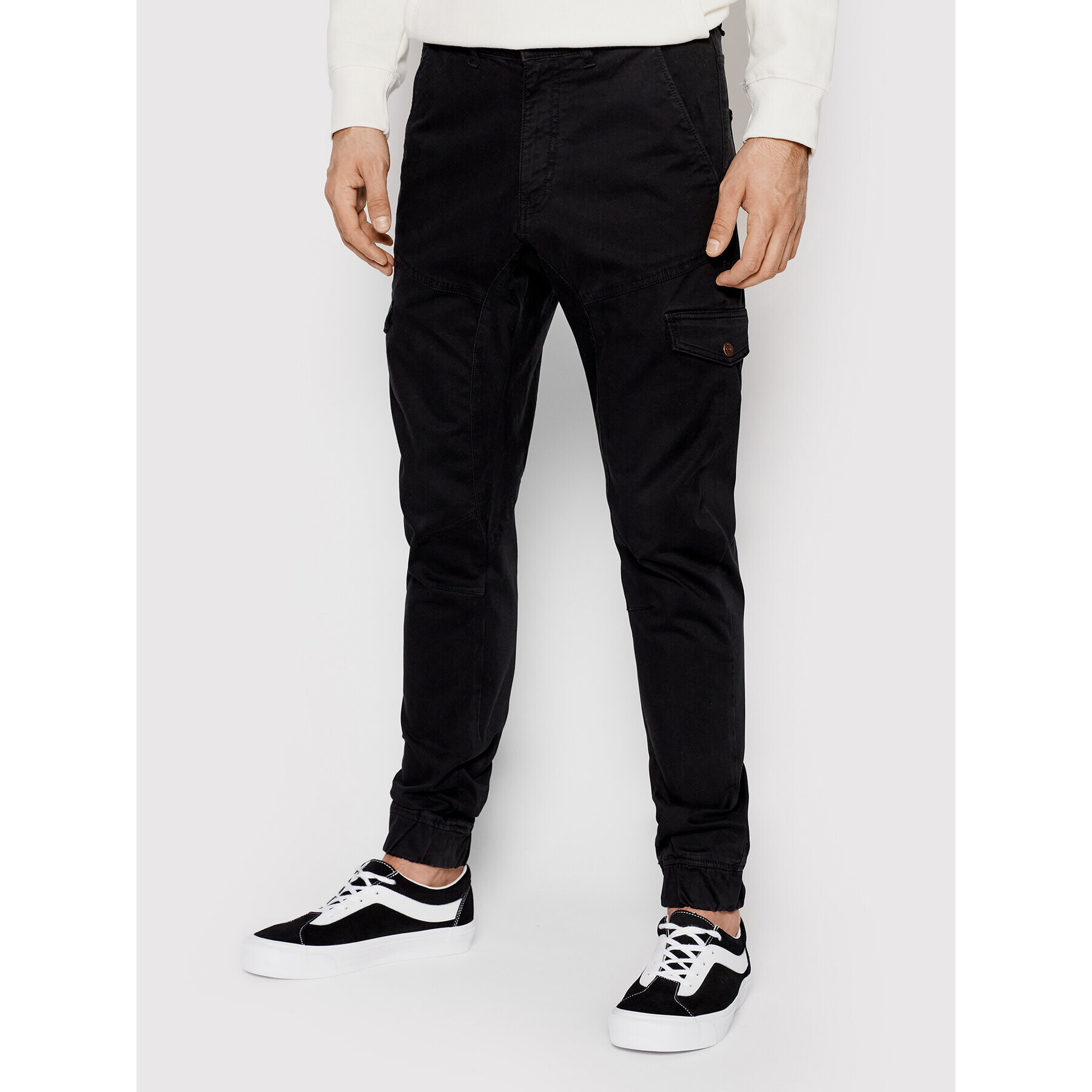 Guess Joggers New Combat M1BB17 WDD52 Negru Slim Fit - Pled.ro