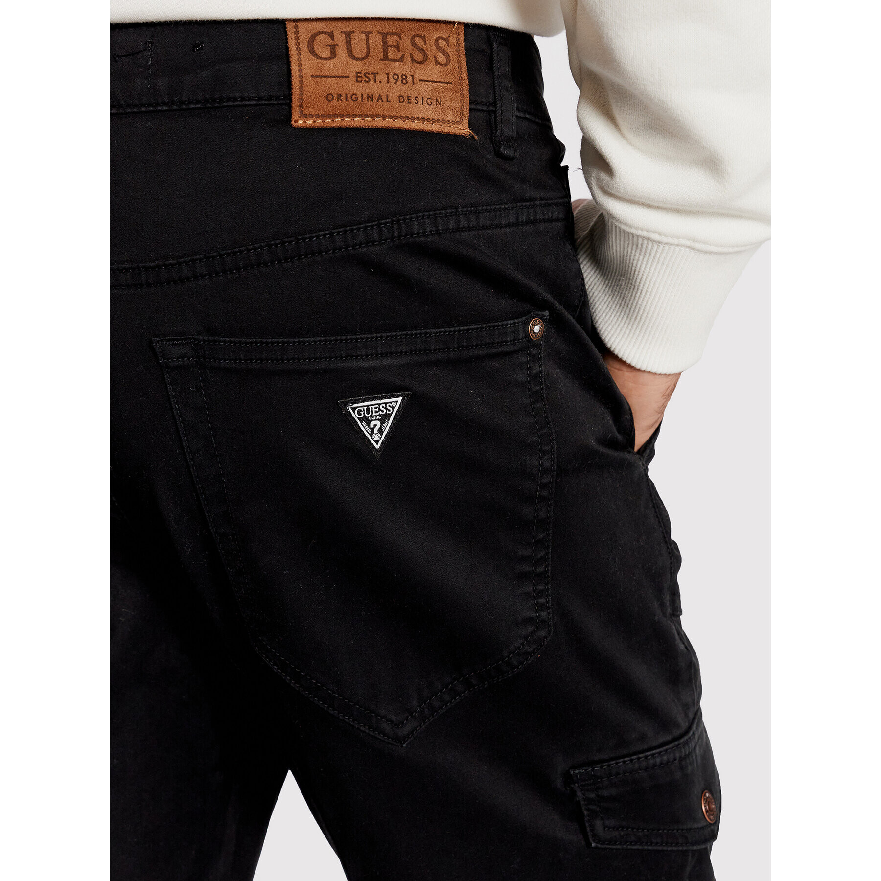 Guess Joggers New Combat M1BB17 WDD52 Negru Slim Fit - Pled.ro