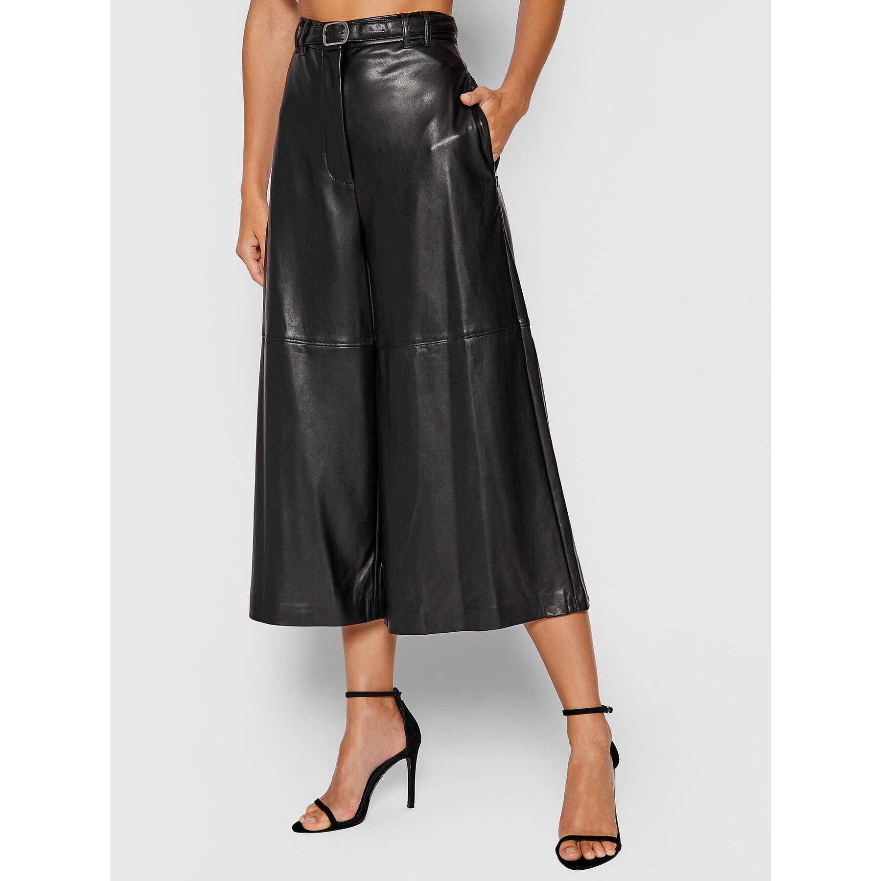 Guess Pantaloni din imitație de piele W1BB15 KAWP0 Negru Relaxed Fit - Pled.ro