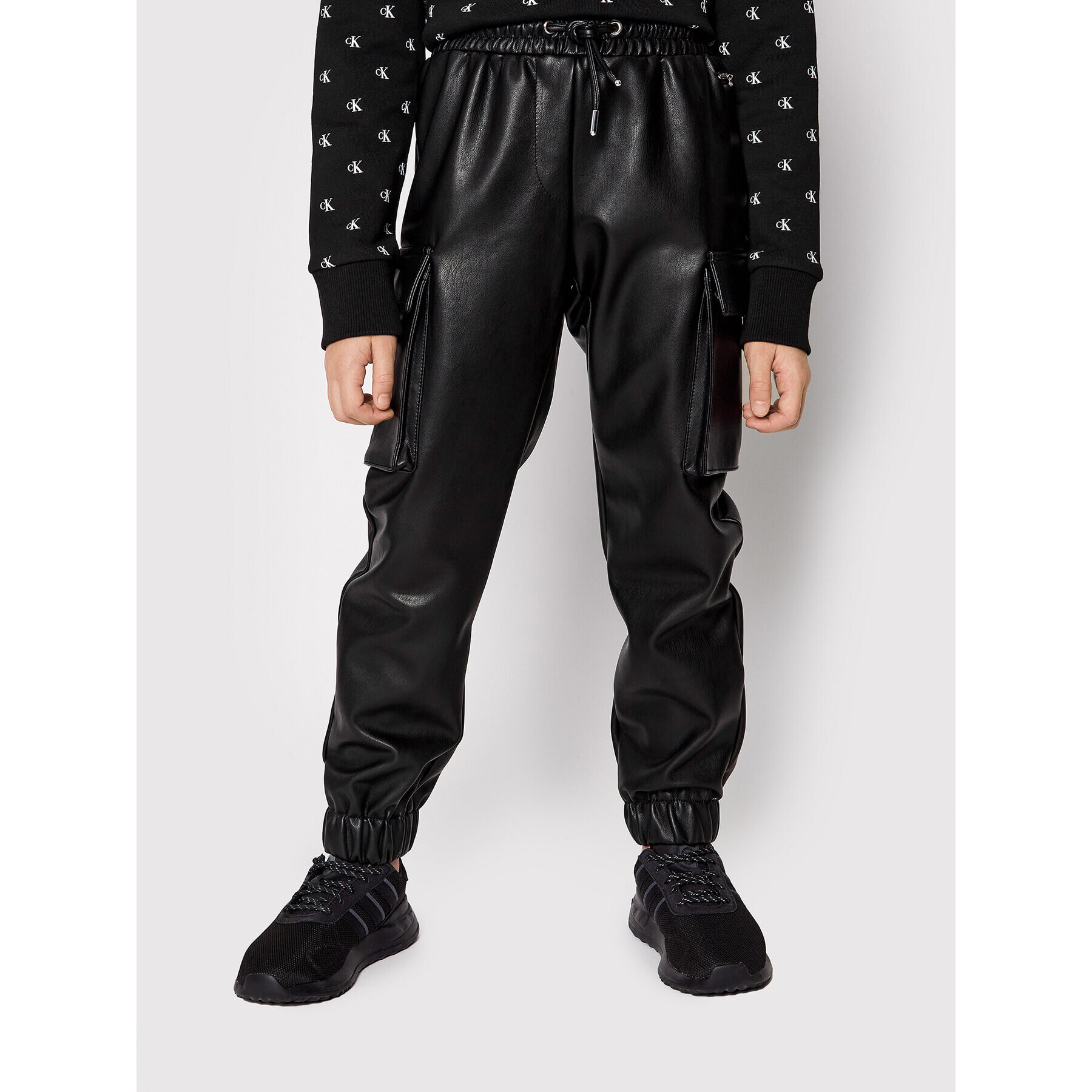 Guess Pantaloni din imitație de piele J1YB06 WE2S0 Negru Regular Fit - Pled.ro