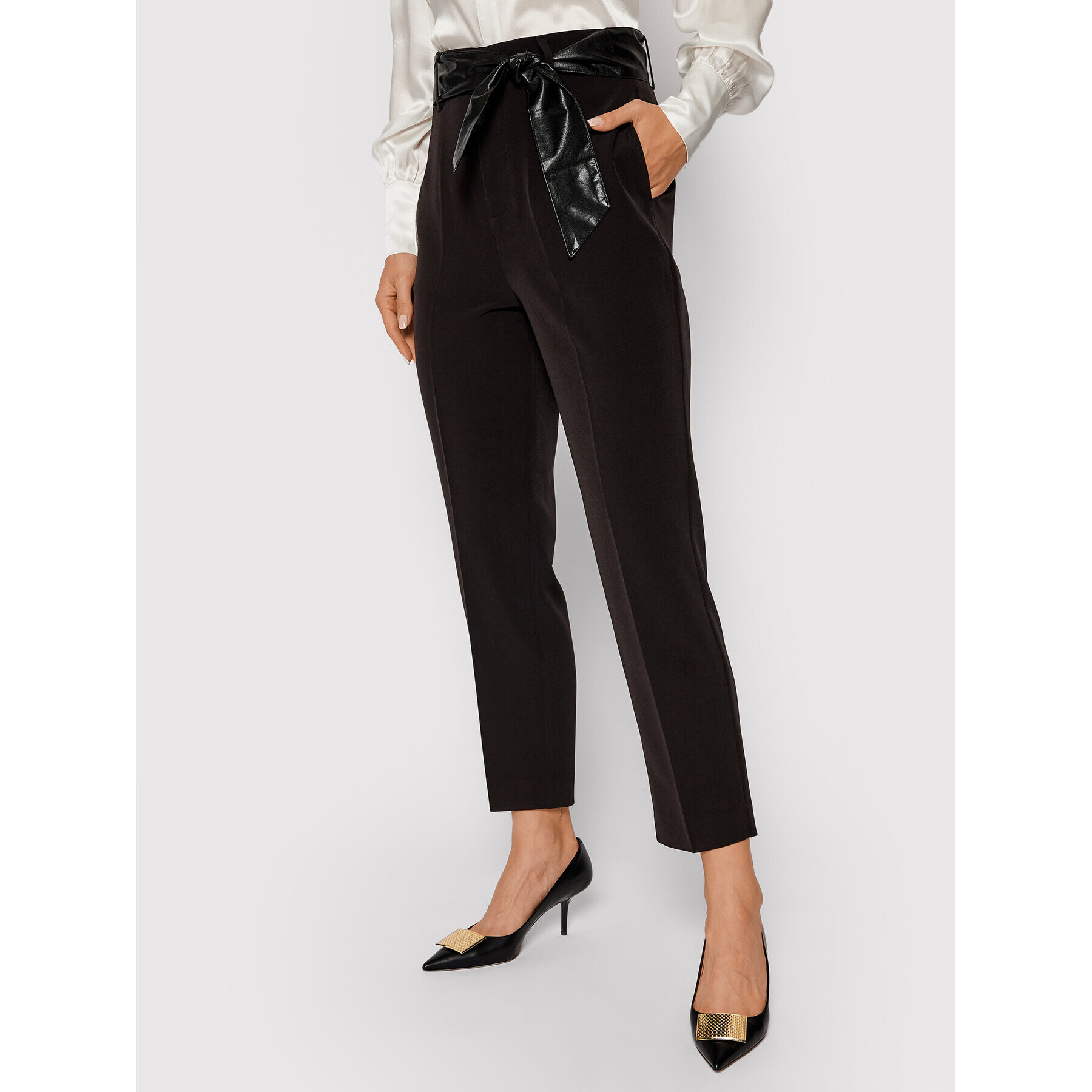 Guess Pantaloni din material Hope W0YB42 WB4H2 Negru Regular Fit - Pled.ro