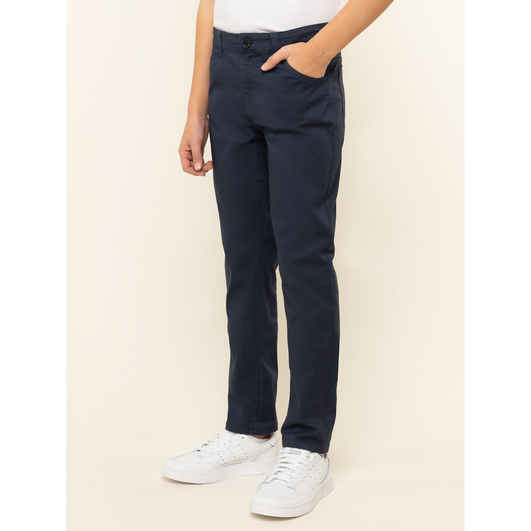 Guess Pantaloni din material L01B06 W7RQ0 Bleumarin Regular Fit - Pled.ro