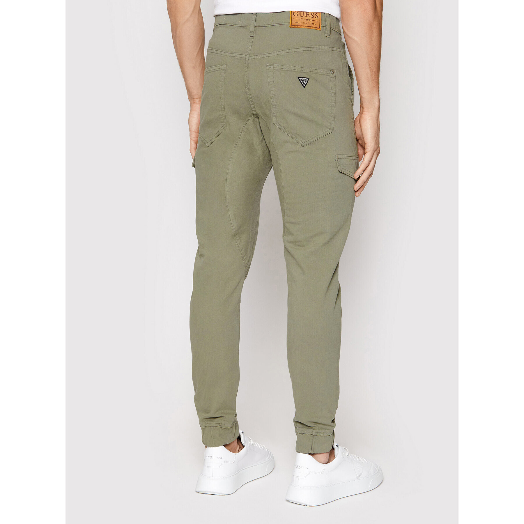 Guess Pantaloni din material New Combat M2RB17 WEDW1 Verde Slim Fit - Pled.ro