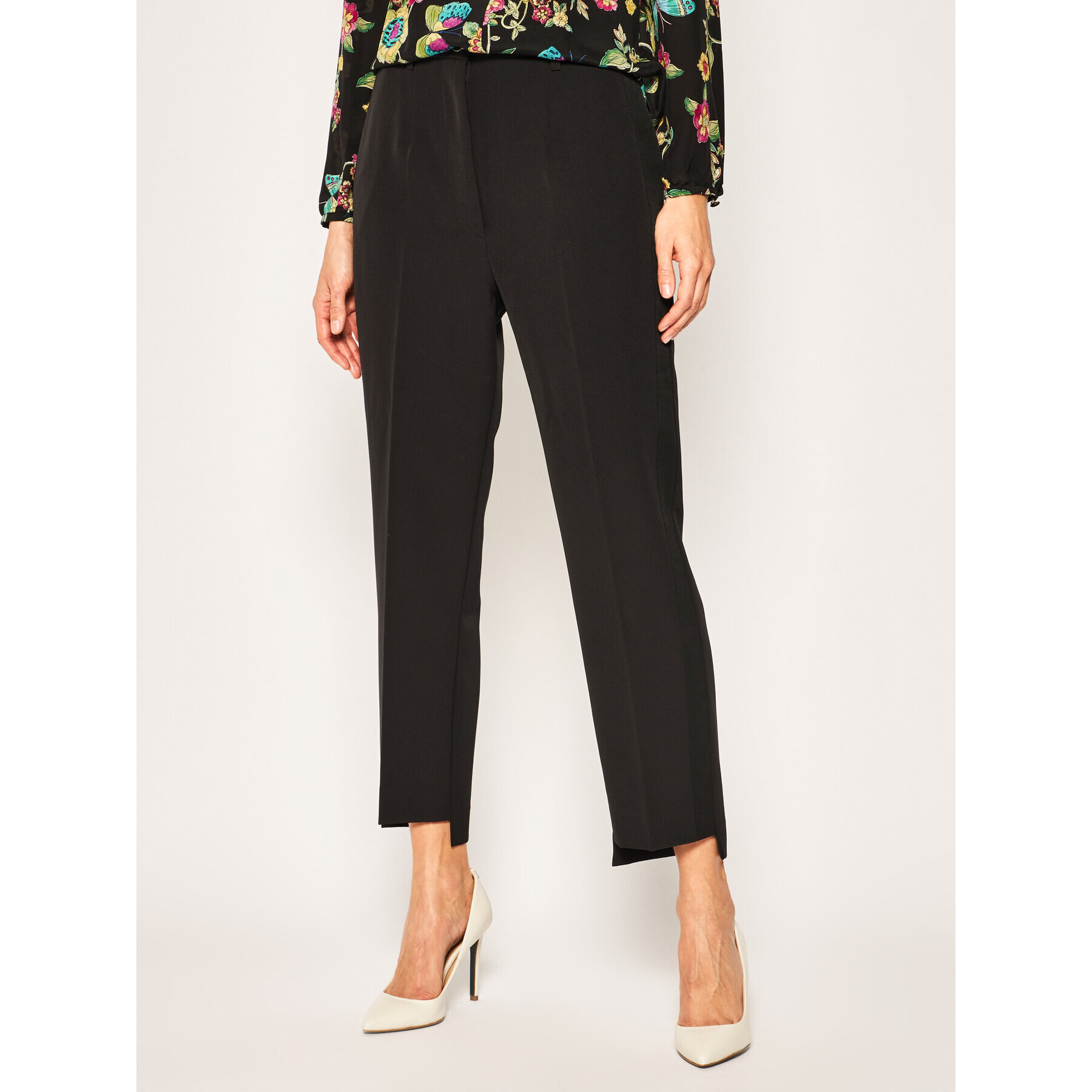 Guess Pantaloni din material Sophy W02B13 WB4H0 Negru Regular Fit - Pled.ro