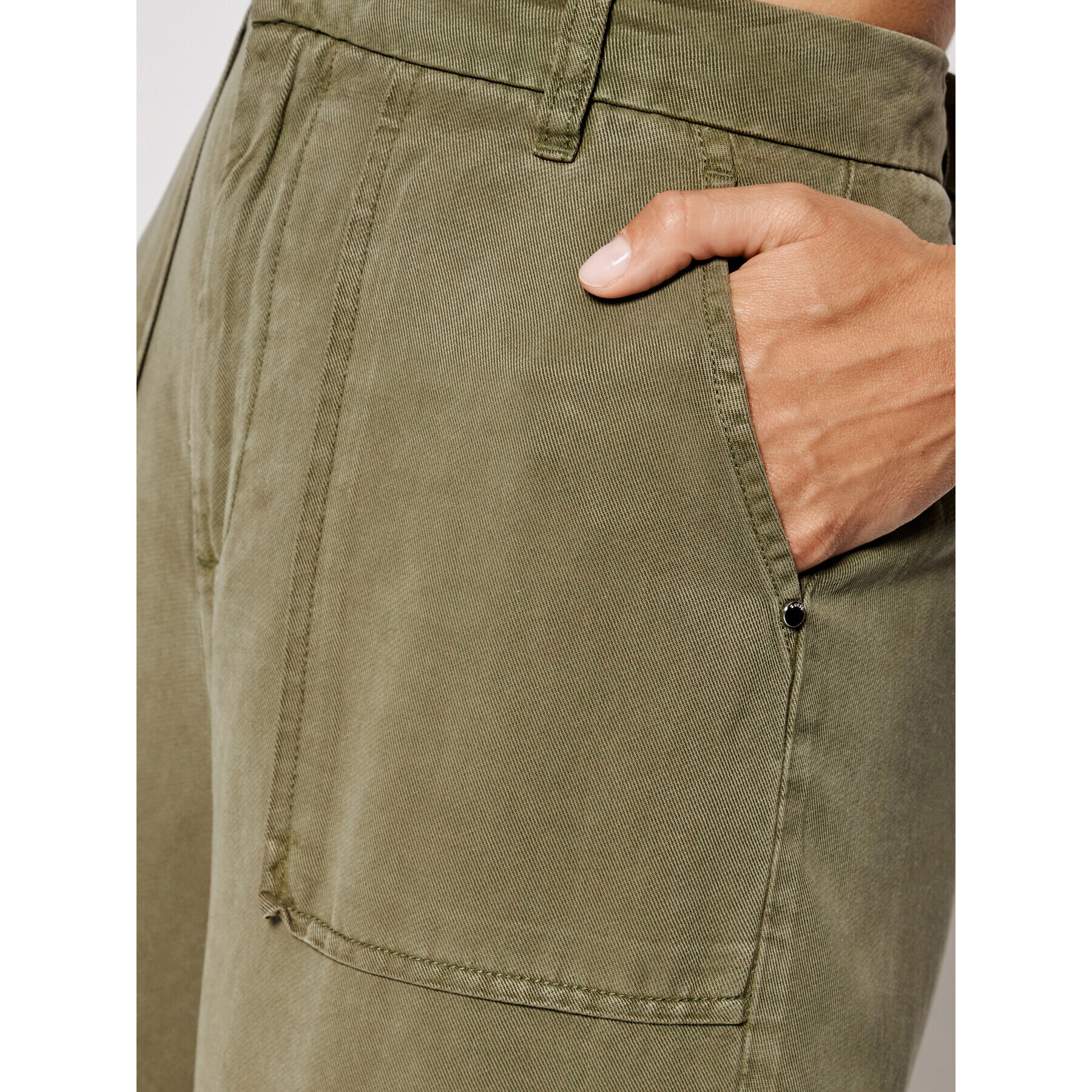 Guess Pantaloni din material W1GB71 WDP82 Verde Regular Fit - Pled.ro