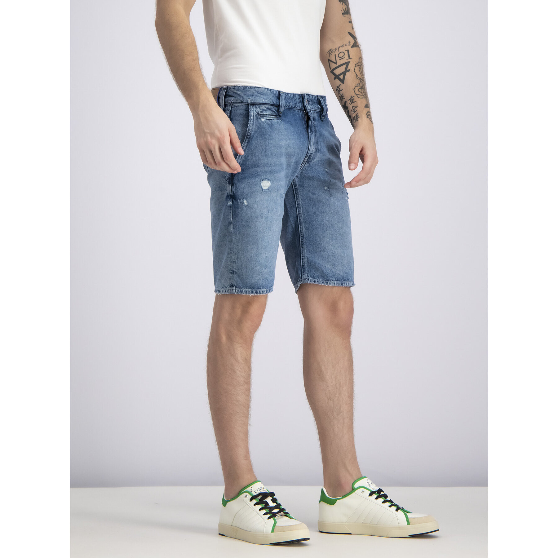 Guess Pantaloni scurți de blugi M92D04 D3I81 Bleumarin Regular Fit - Pled.ro