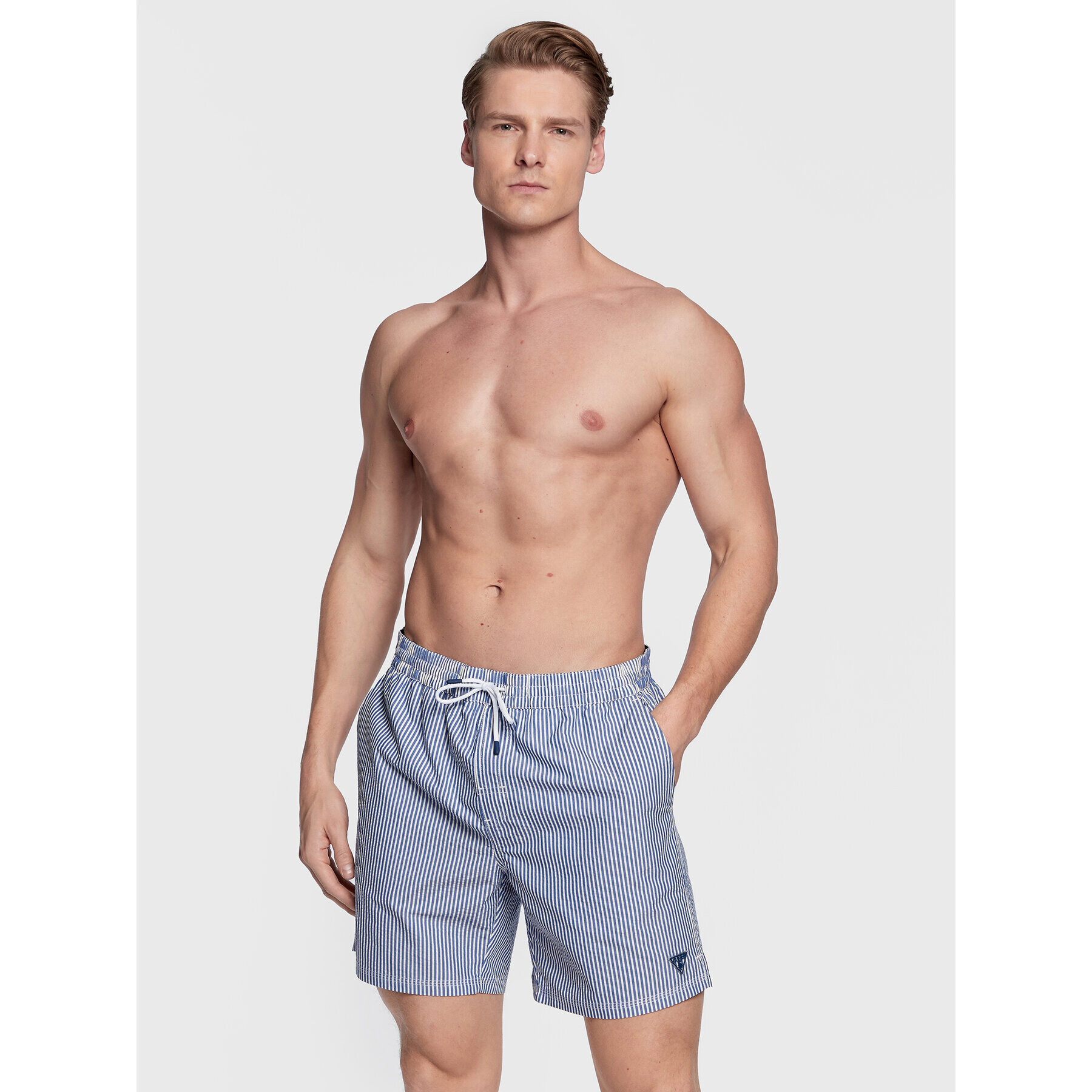 Guess Pantaloni scurți pentru înot F3GT06 WO07J Colorat Regular Fit - Pled.ro