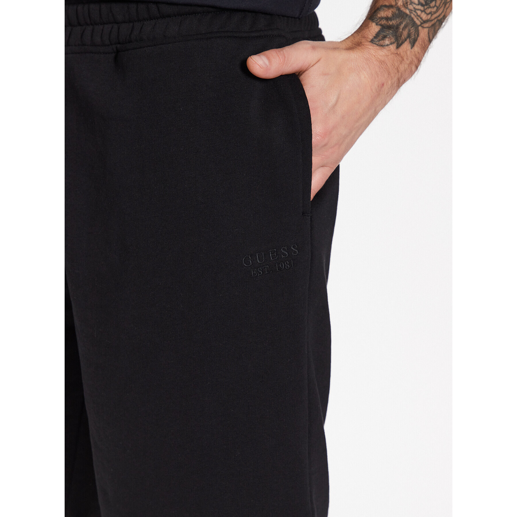 Guess Pantaloni scurți sport Clovis M3GD11 KBK32 Negru Loose Fit - Pled.ro