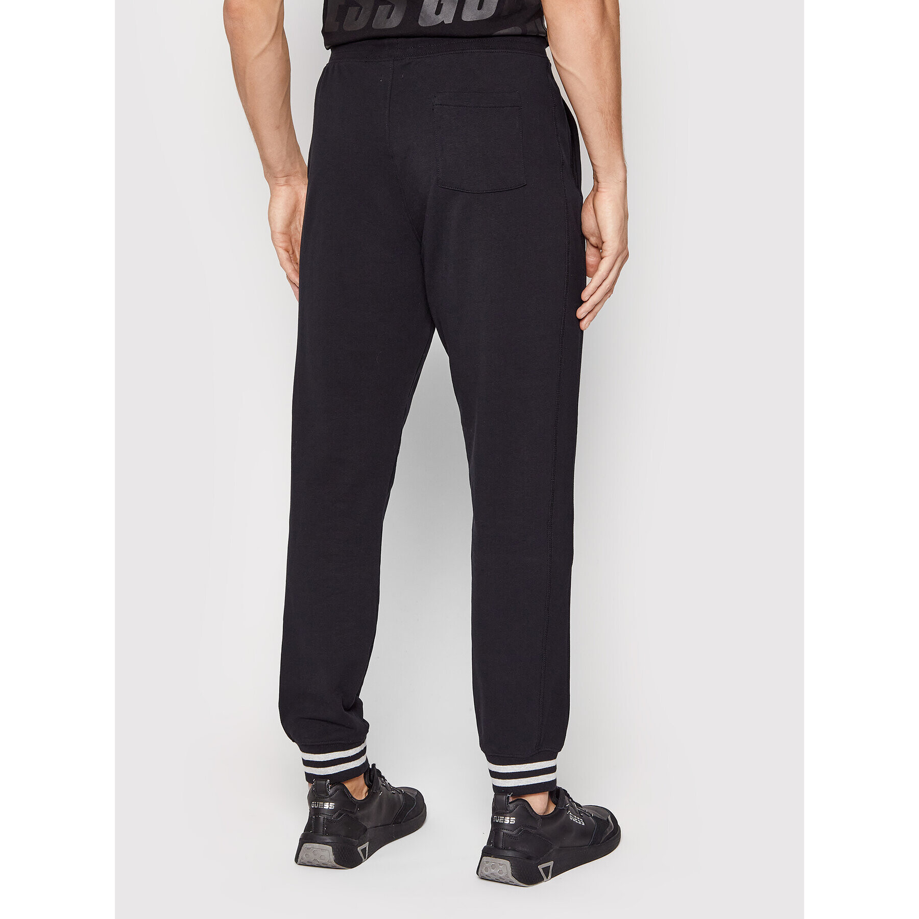 Guess Pantaloni trening Adam M2RB37 K6ZS1 Negru Regular Fit - Pled.ro