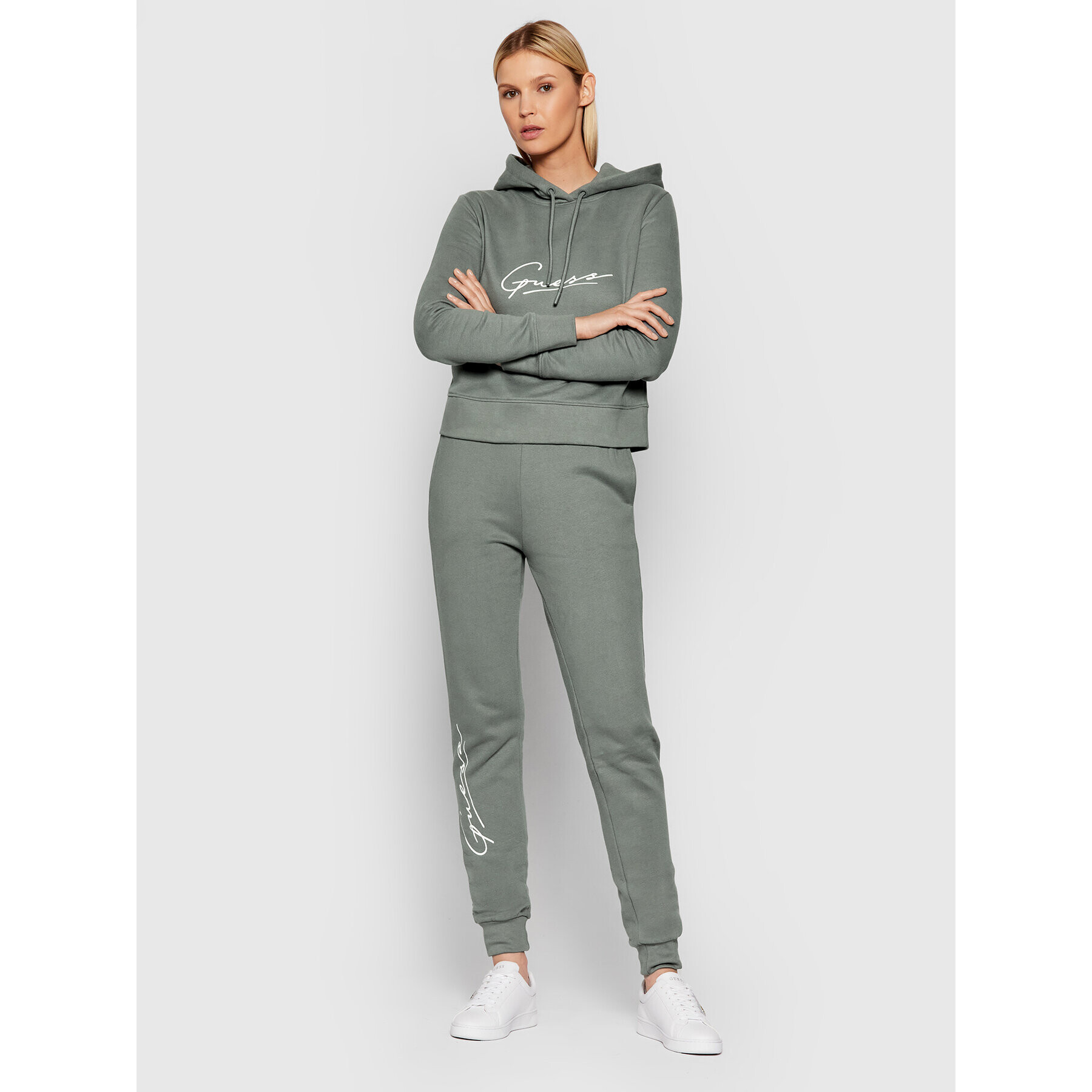 Guess Pantaloni trening Alexandra O1BA11 KAOR1 Gri Regular Fit - Pled.ro