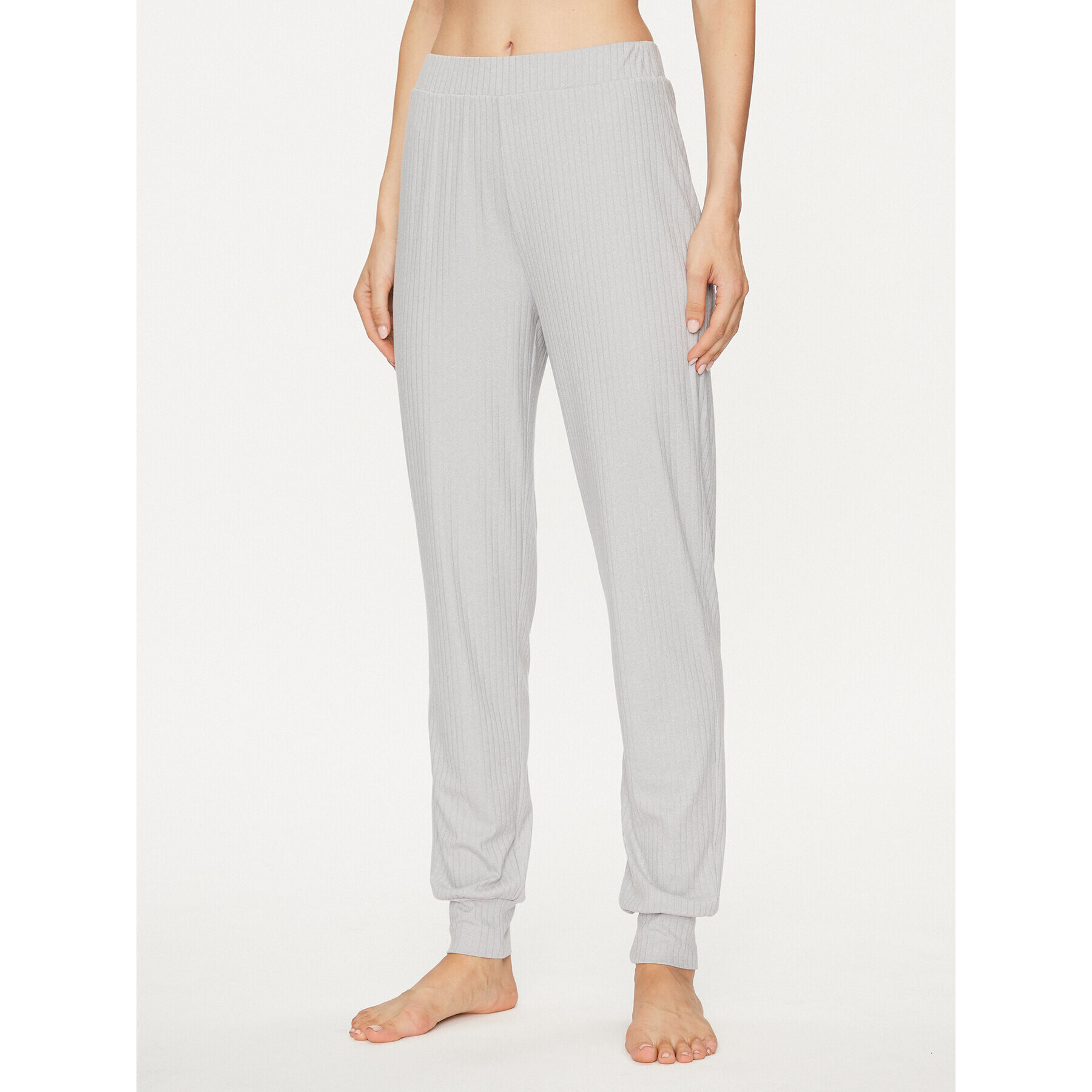 Guess Pantaloni trening O3BB00 KBXB2 Gri Regular Fit - Pled.ro