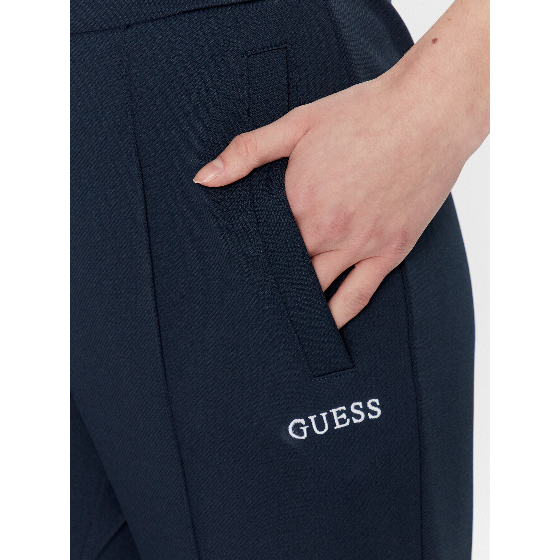 Guess Pantaloni trening Signature V3GB00 KBO62 Bleumarin Regular Fit - Pled.ro