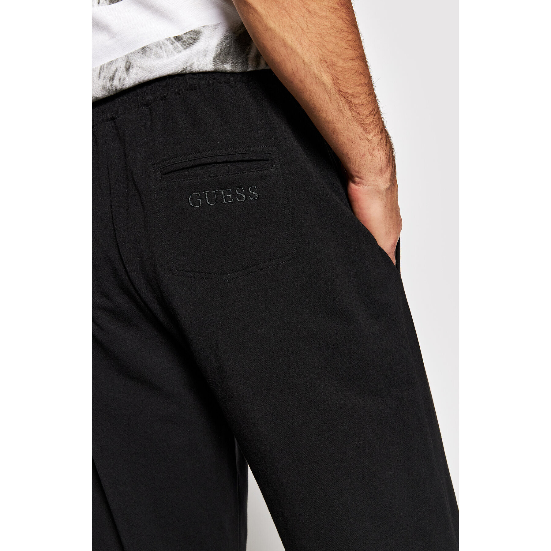 Guess Pantaloni trening U1BB00 FL043 Negru Relaxed Fit - Pled.ro