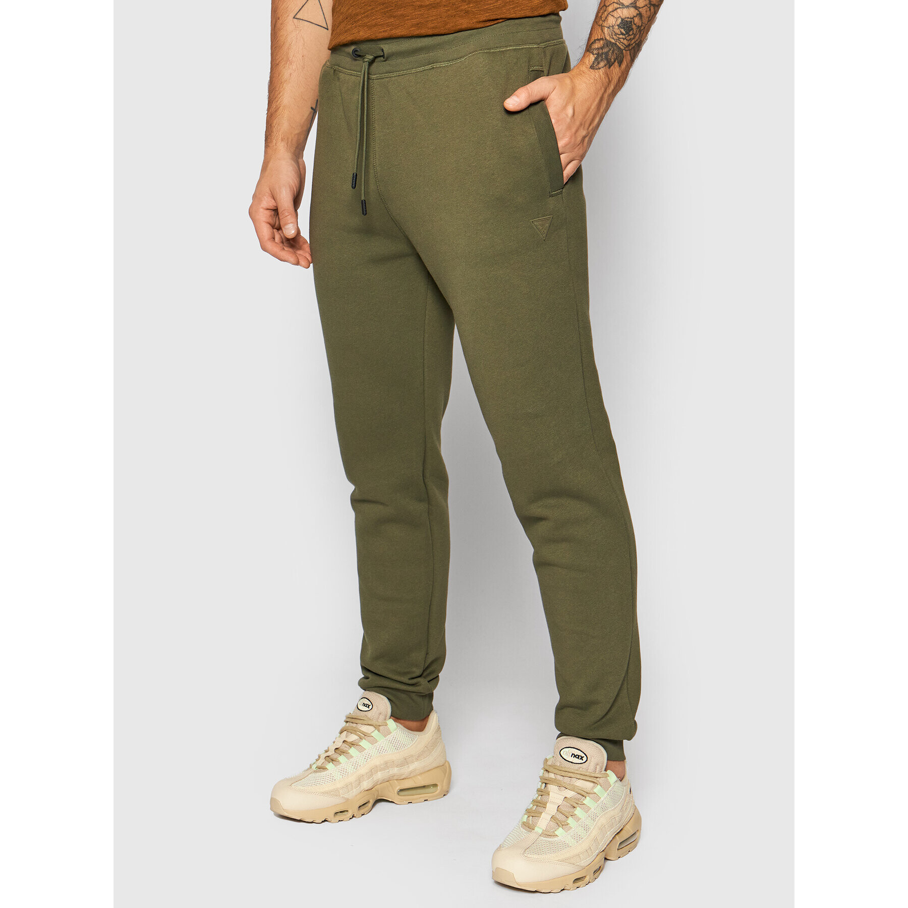 Guess Pantaloni trening U1YA04 K9V31 Verde Regular Fit - Pled.ro