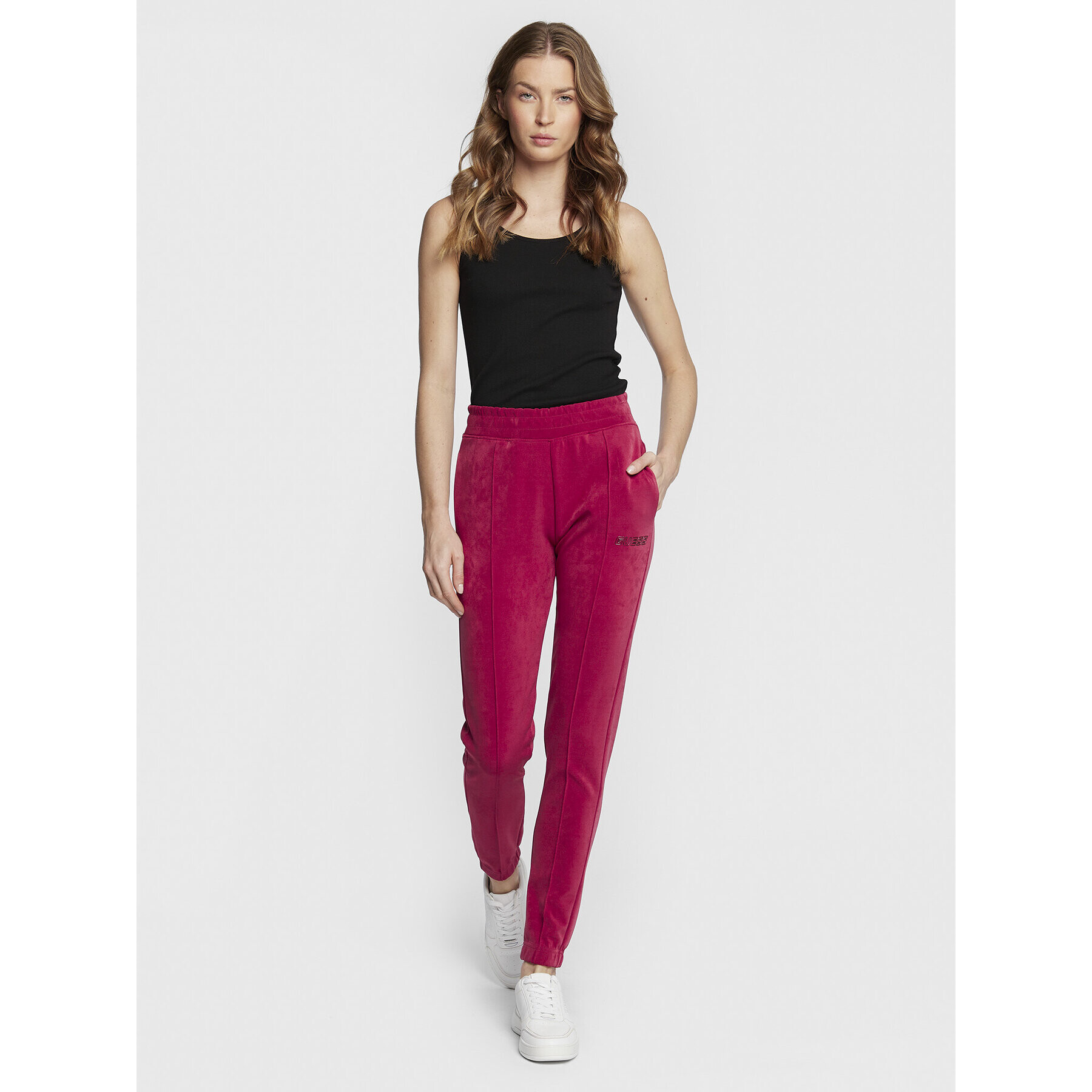 Guess Pantaloni trening V2BB03 KBC00 Roșu Regular Fit - Pled.ro