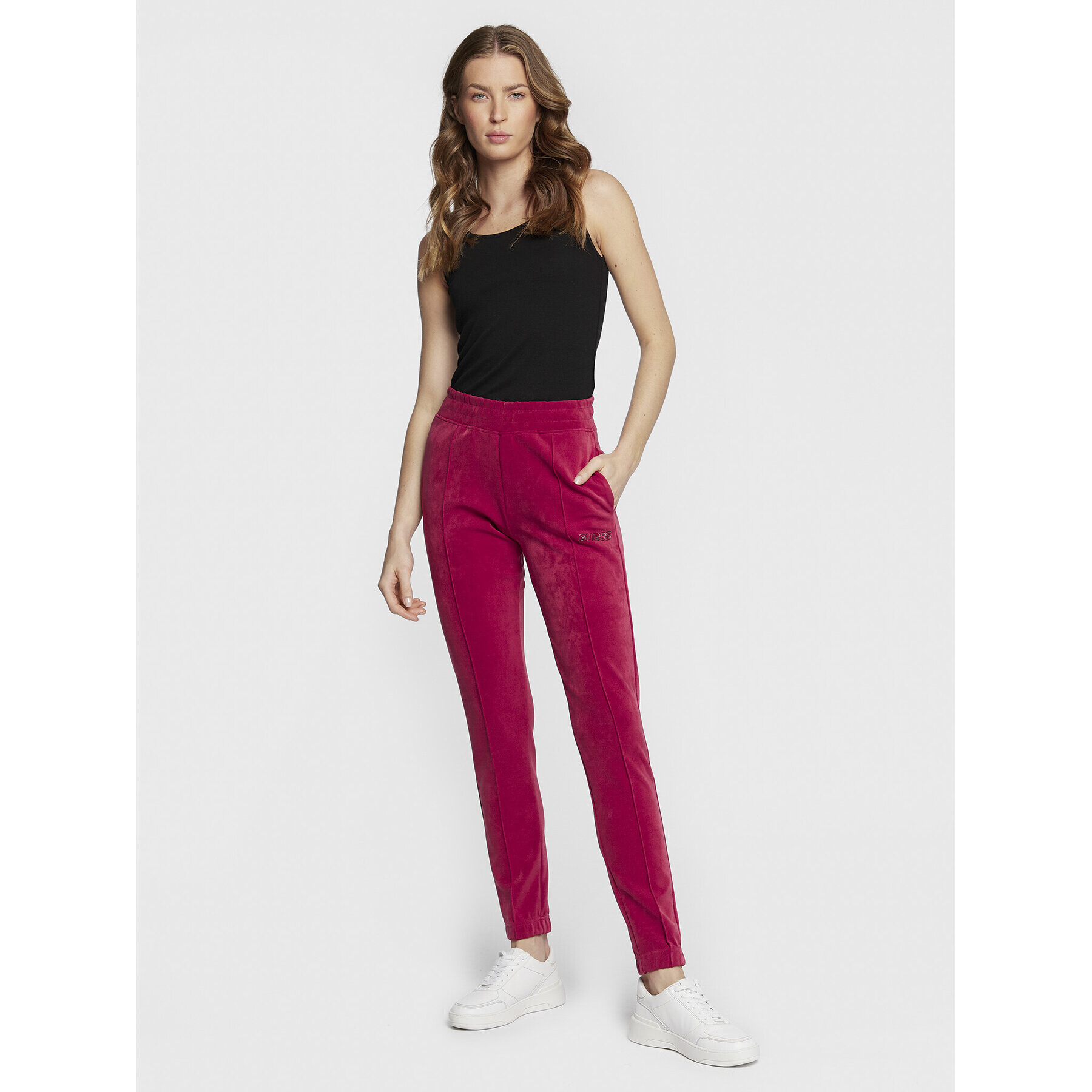 Guess Pantaloni trening V2BB03 KBC00 Roșu Regular Fit - Pled.ro