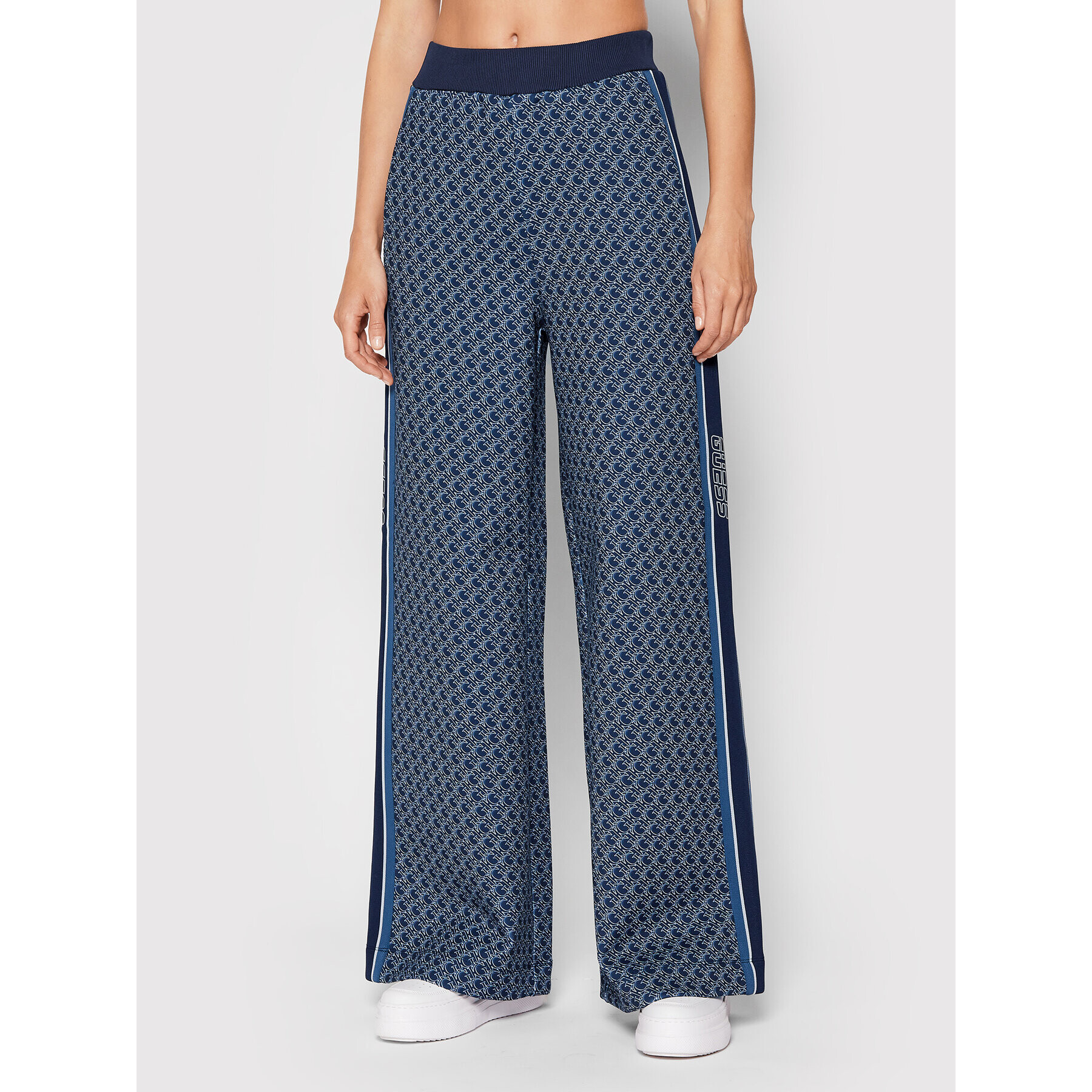 Guess Pantaloni trening V2RB01 KAYK2 Bleumarin Regular Fit - Pled.ro