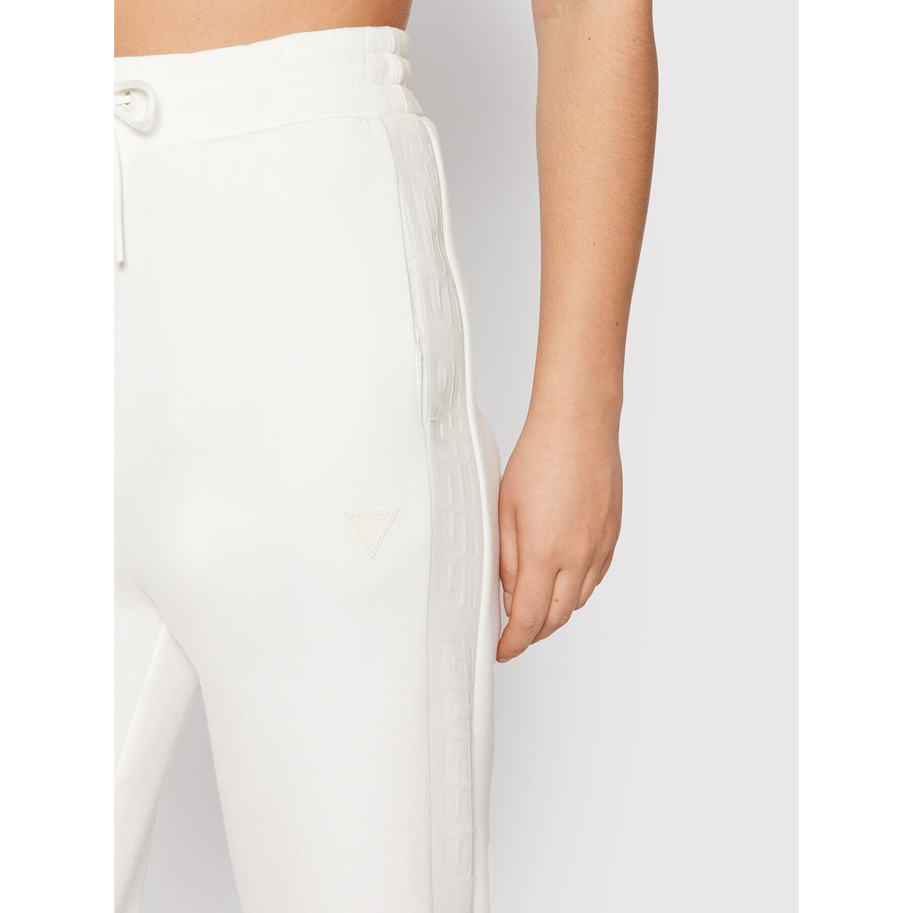 Guess Pantaloni trening V2RB12 K7UW2 Alb Regular Fit - Pled.ro