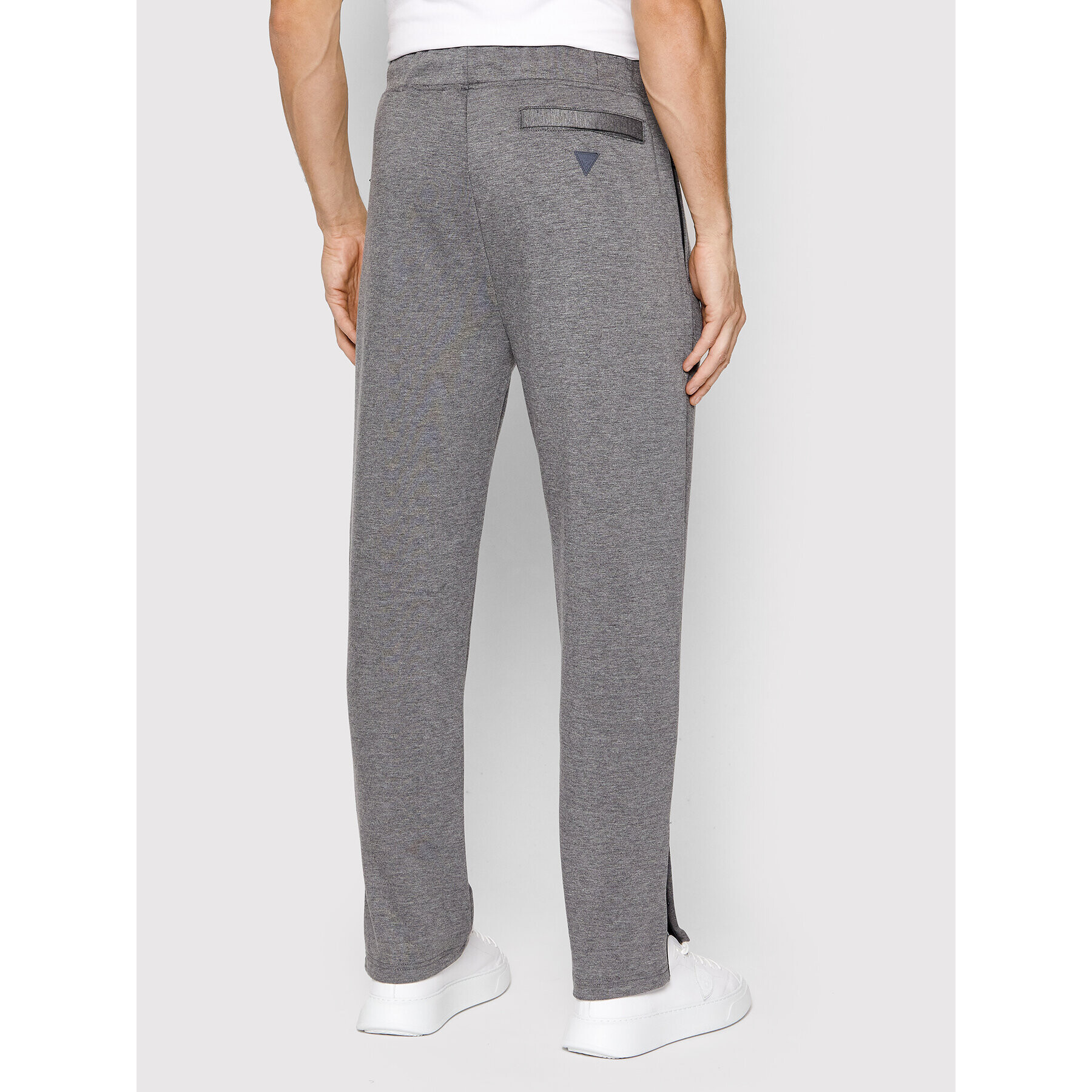 Guess Pantaloni trening Z2RB03 KAYO2 Gri Regular Fit - Pled.ro