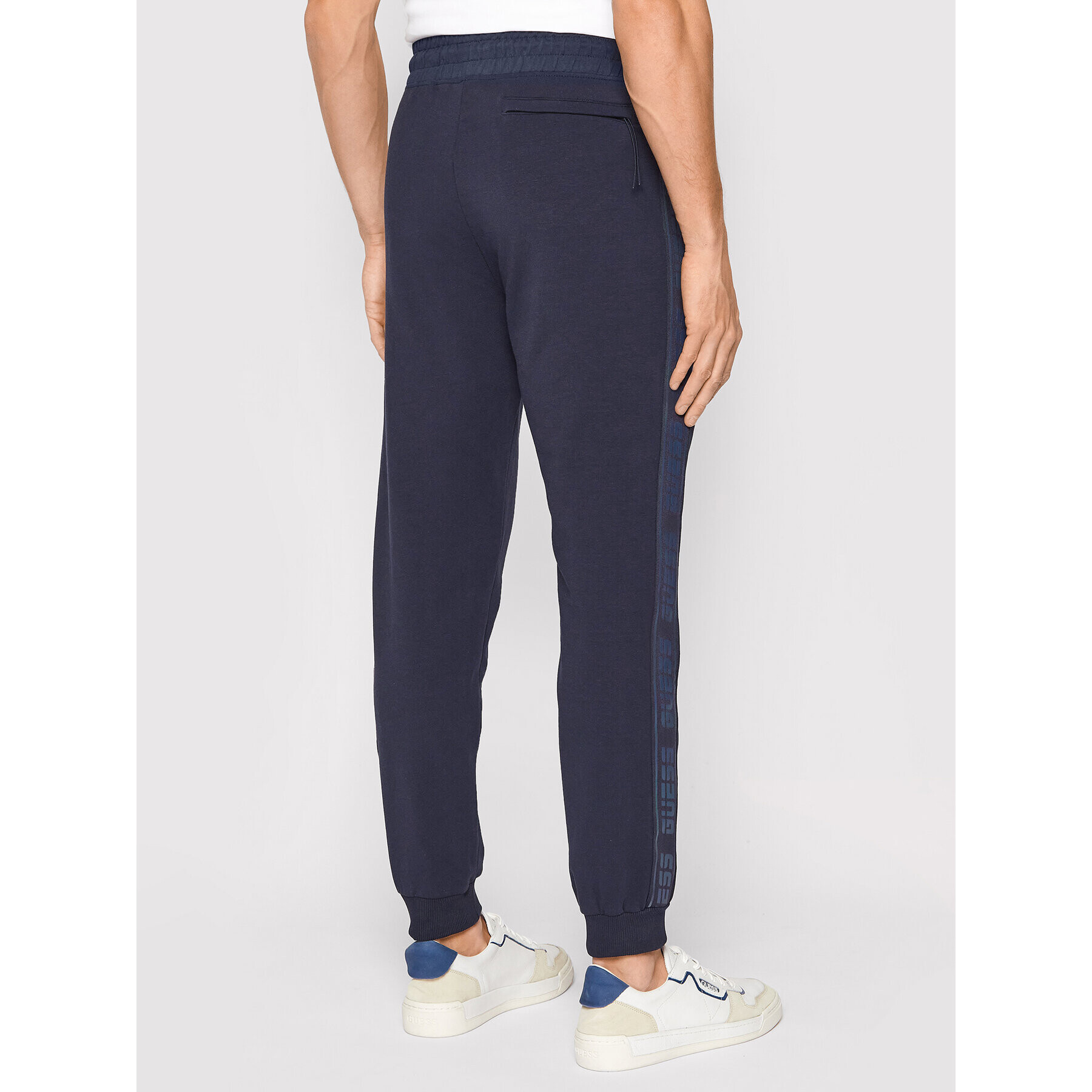 Guess Pantaloni trening Z2RB14 K6ZS1 Bleumarin Regular Fit - Pled.ro