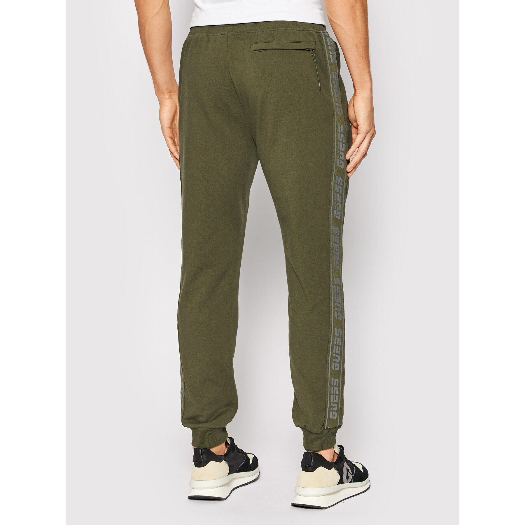 Guess Pantaloni trening Z2RB14 K6ZS1 Verde Regular Fit - Pled.ro