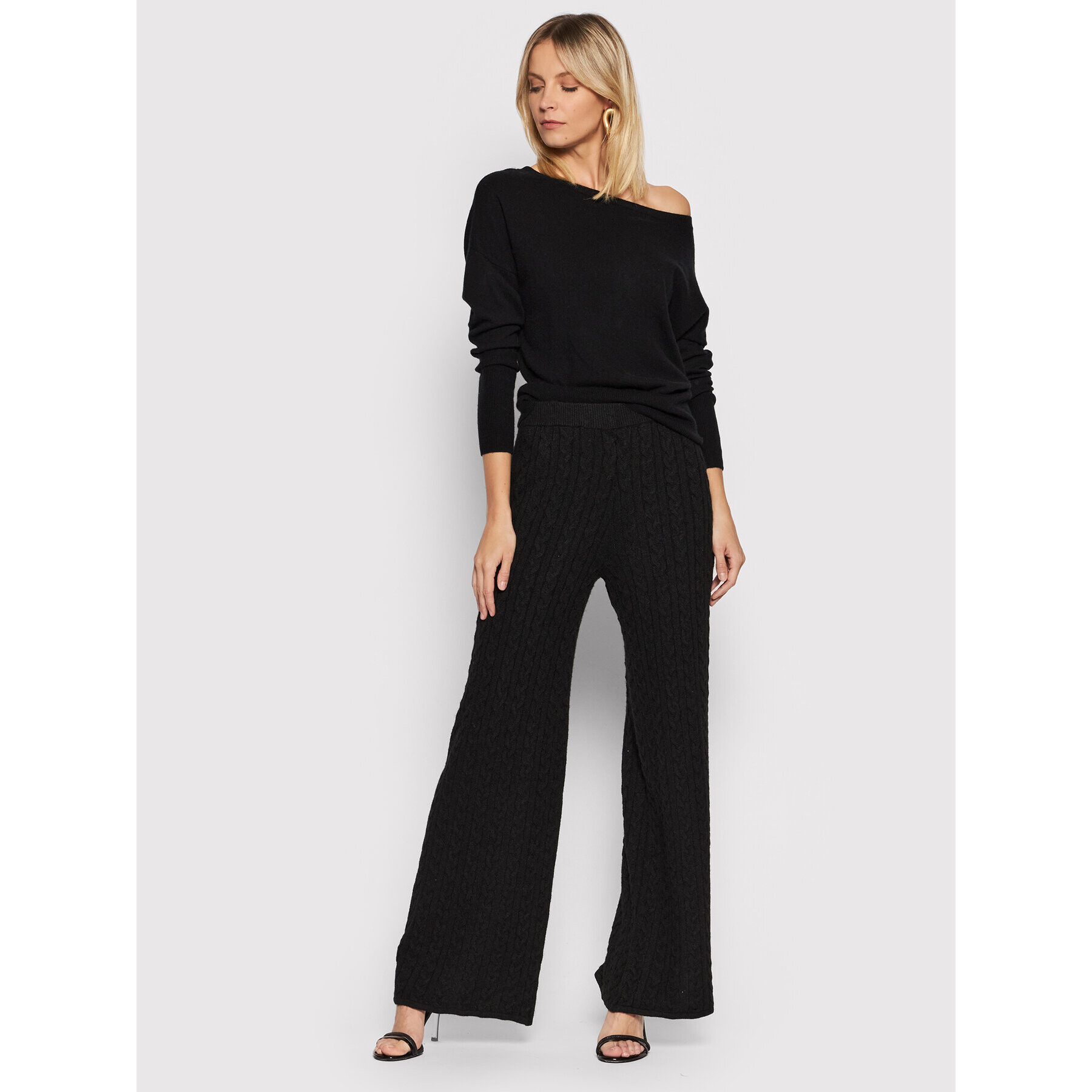 Guess Pantaloni tricotați Tamara W1BR07 Z2QA0 Negru Regular Fit - Pled.ro