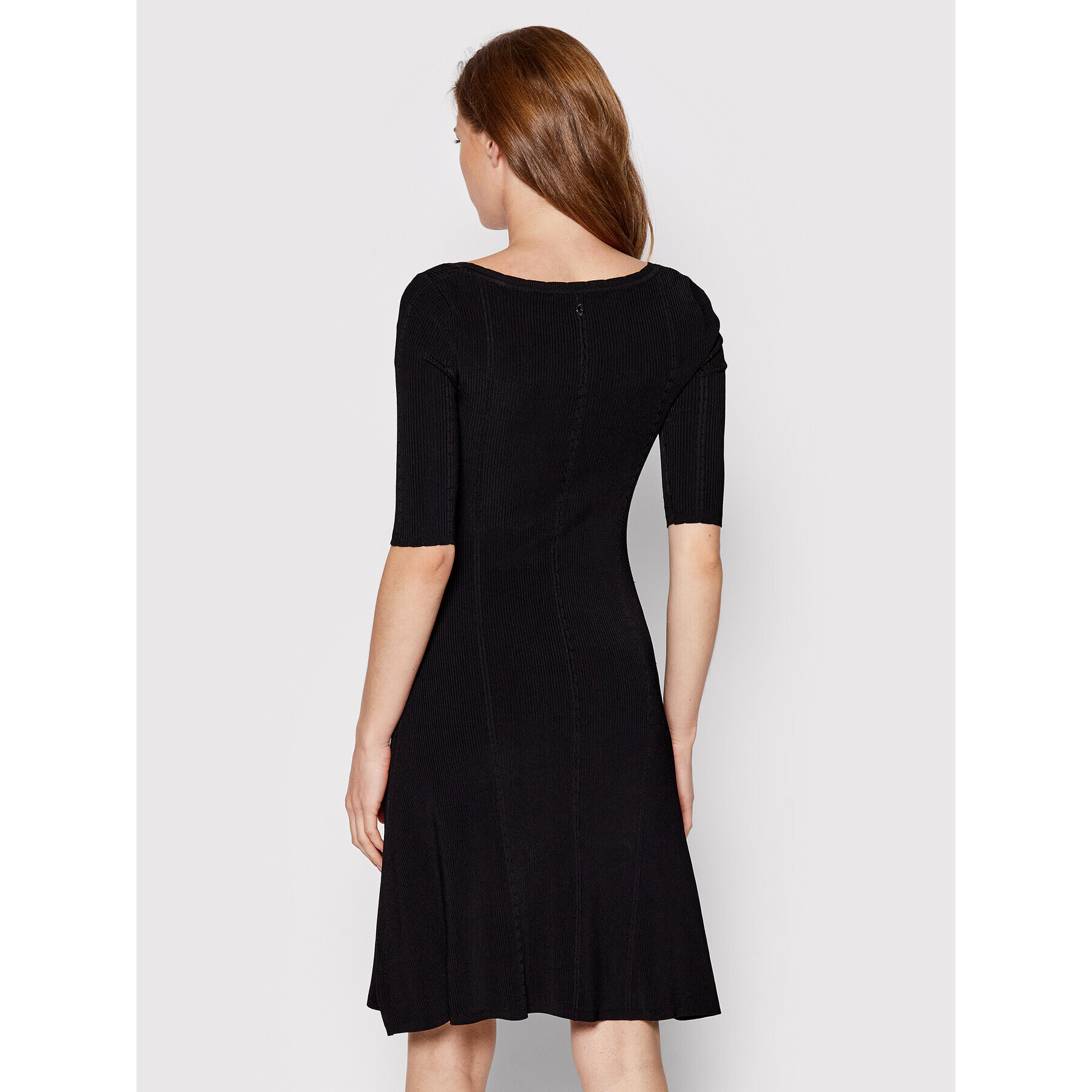 Guess Rochie de zi W2YK53 Z30K0 Negru Flare Fit - Pled.ro