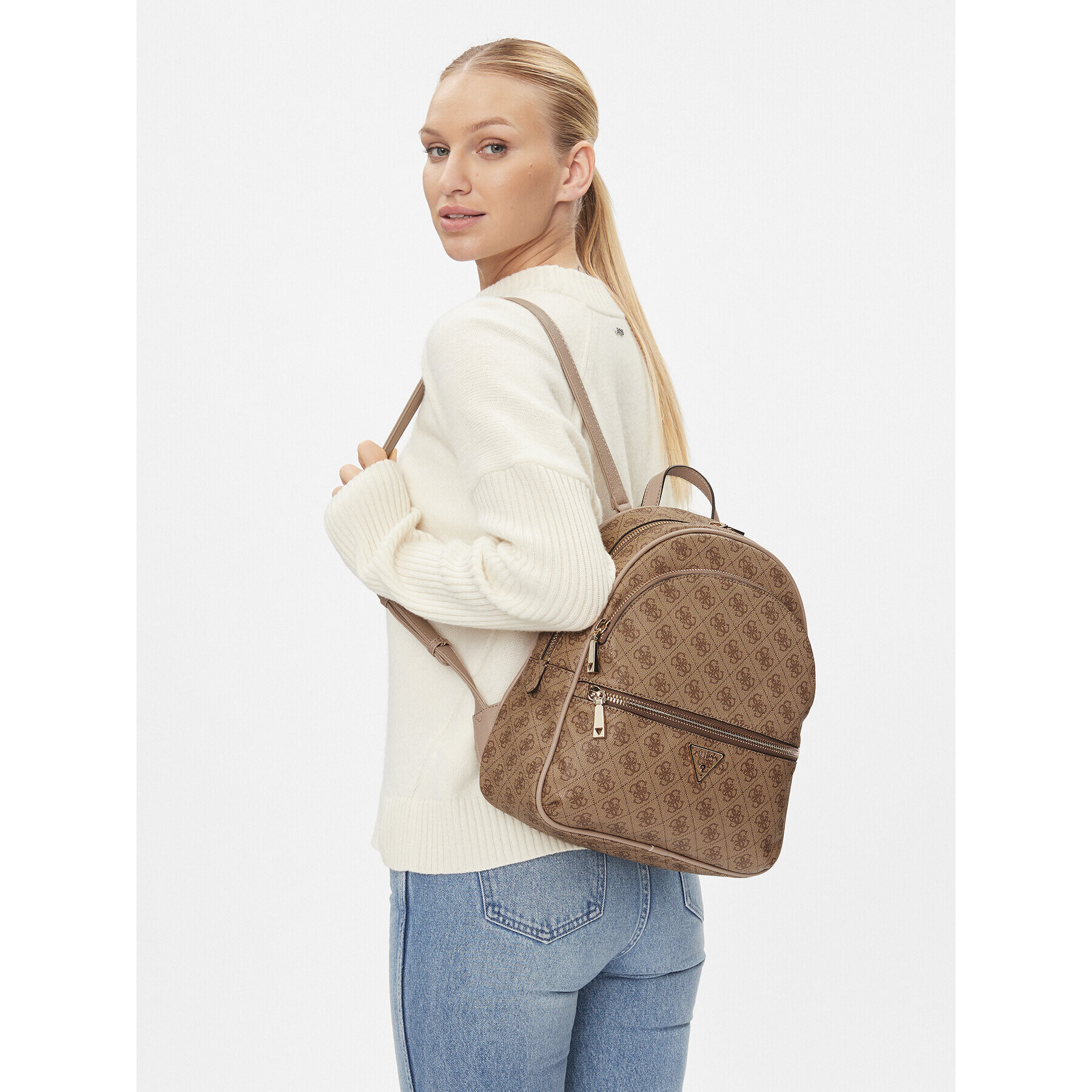 Guess Rucsac HWSG69 94330 Maro - Pled.ro