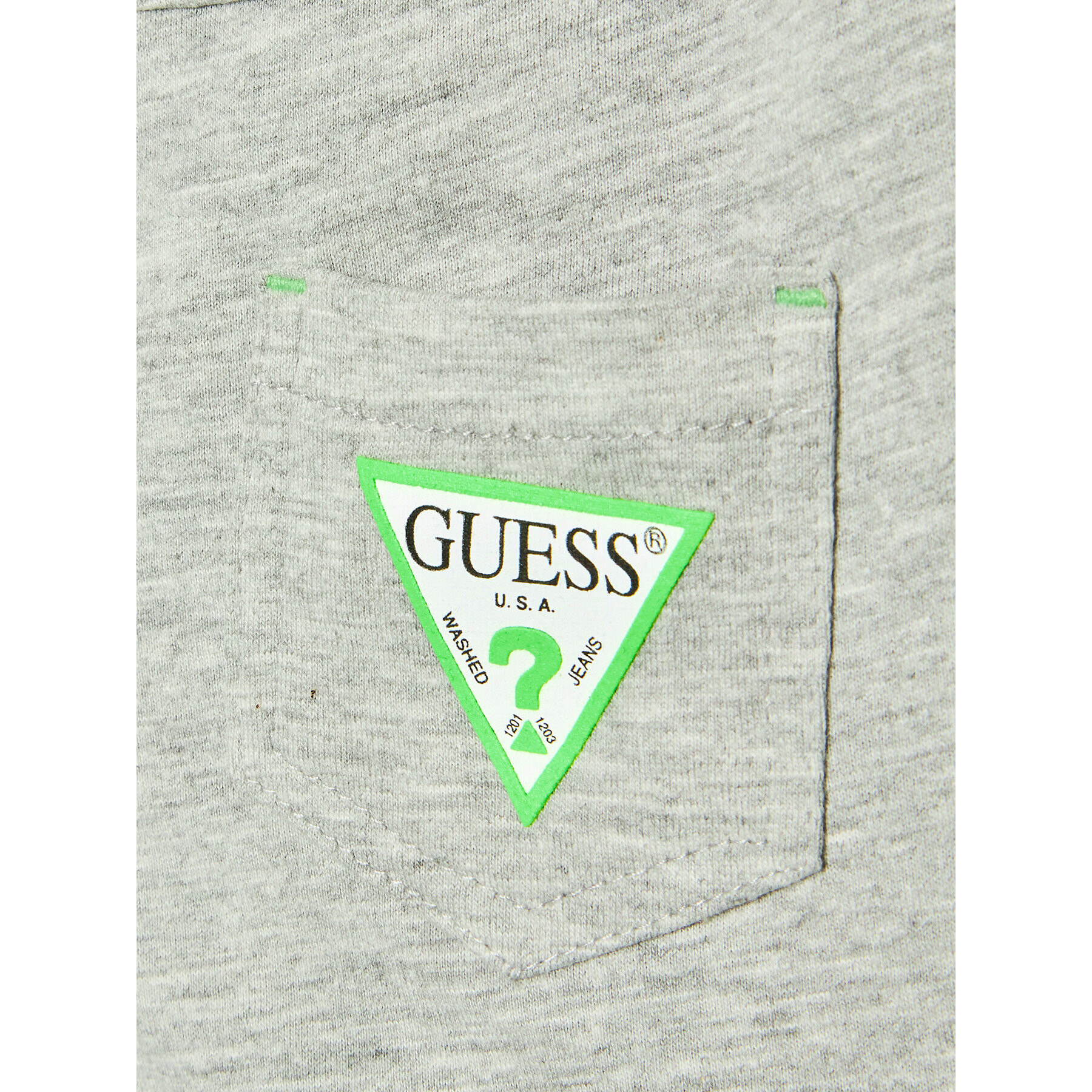 Guess Set tricou și pantaloni scurți sport I2GG00 K8HM3 Colorat Regular Fit - Pled.ro