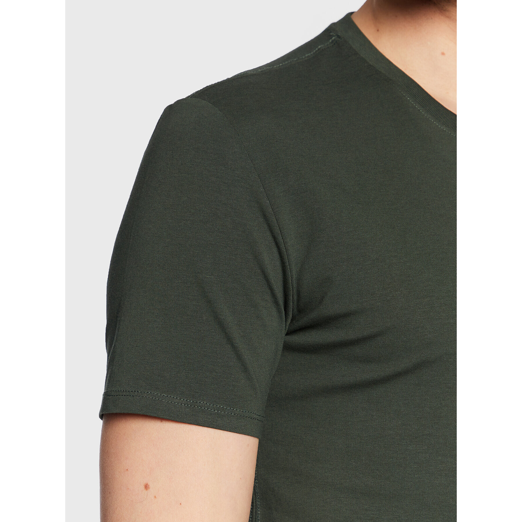 Guess Tricou Core M2YI24 J1311 Verde Slim Fit - Pled.ro