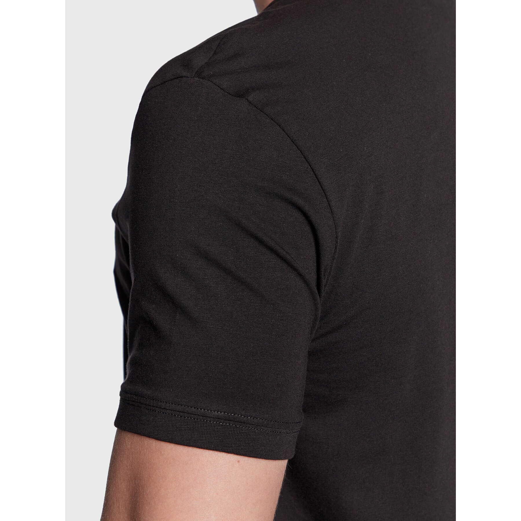 Guess Tricou Ezra Z3RI09 J1314 Negru Slim Fit - Pled.ro