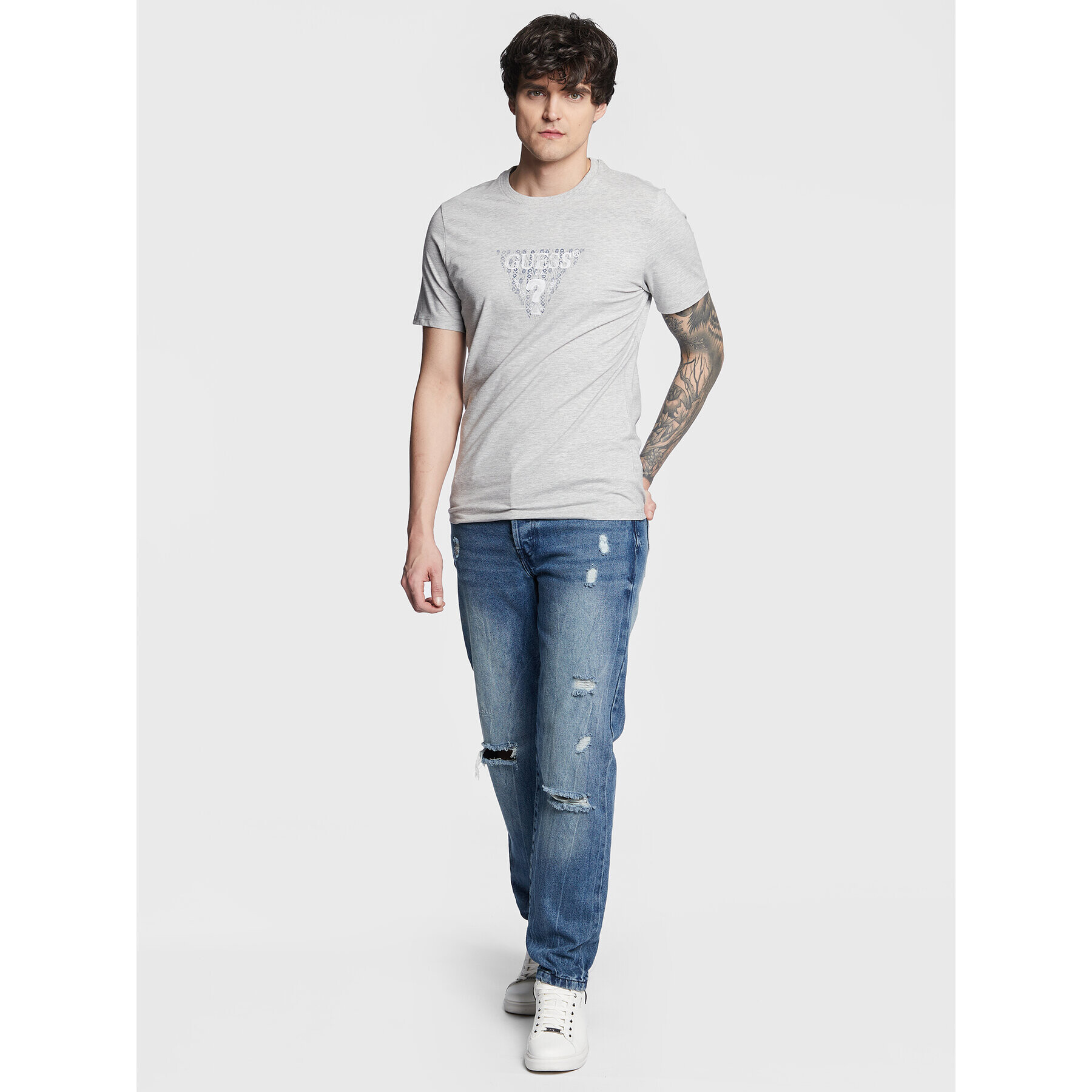 Guess Tricou Geo Triangle M3GI23 J1314 Gri Slim Fit - Pled.ro