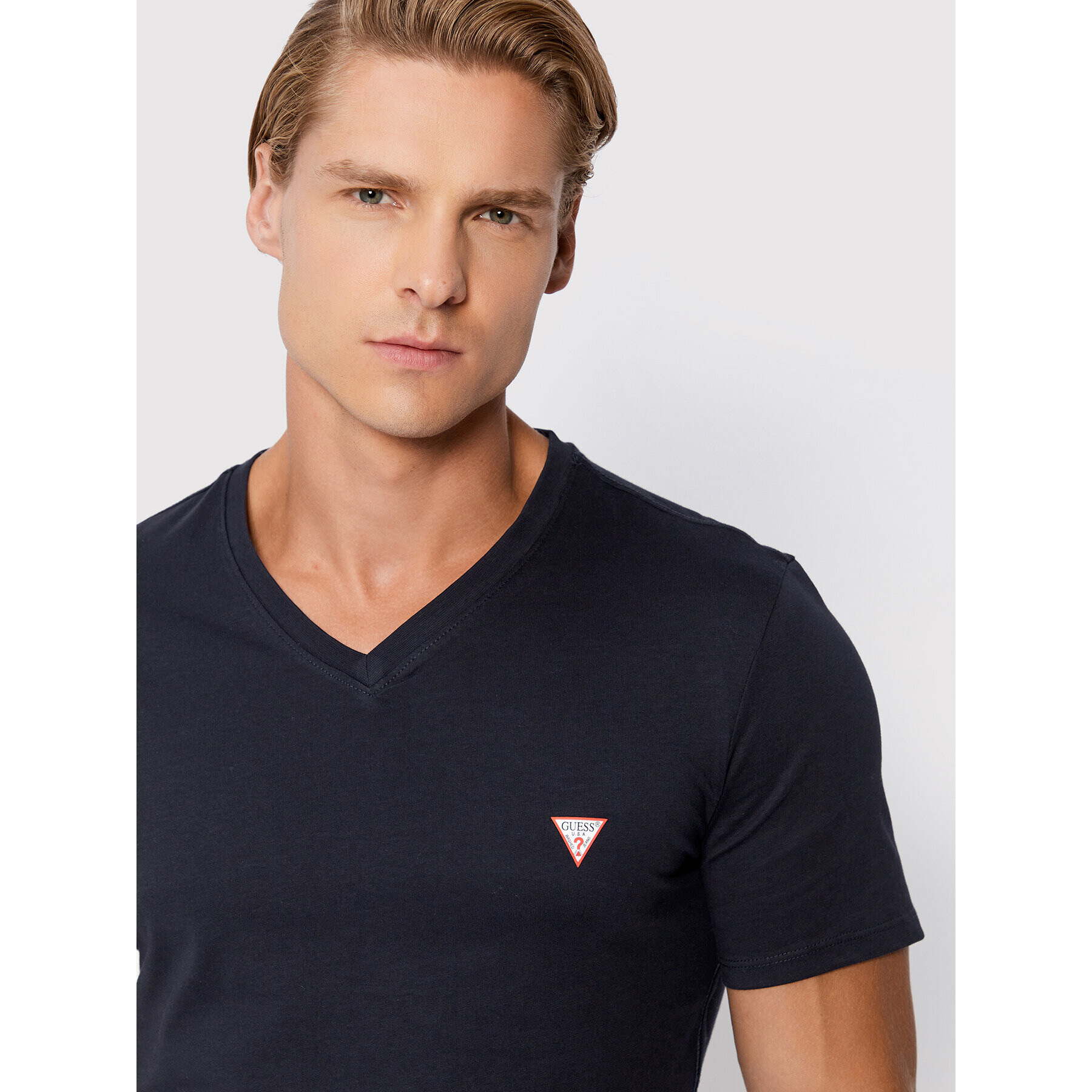 Guess Tricou M2YI37 I3Z11 Bleumarin Slim Fit - Pled.ro