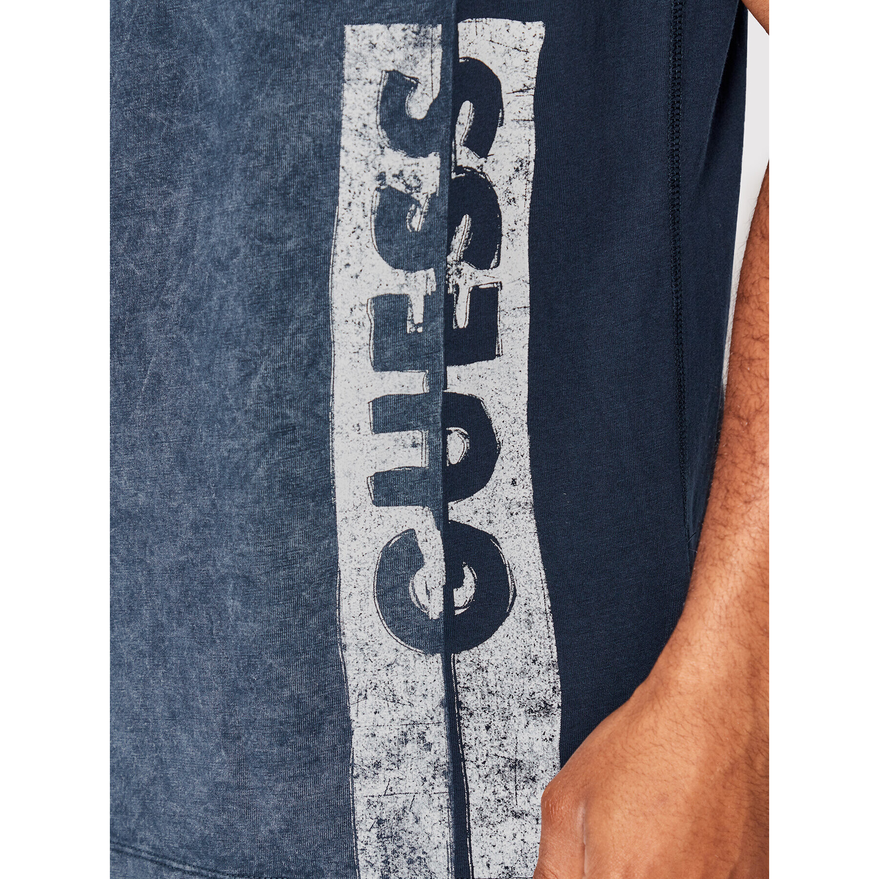 Guess Tricou M2YI38 K8FQ0 Bleumarin Regular Fit - Pled.ro