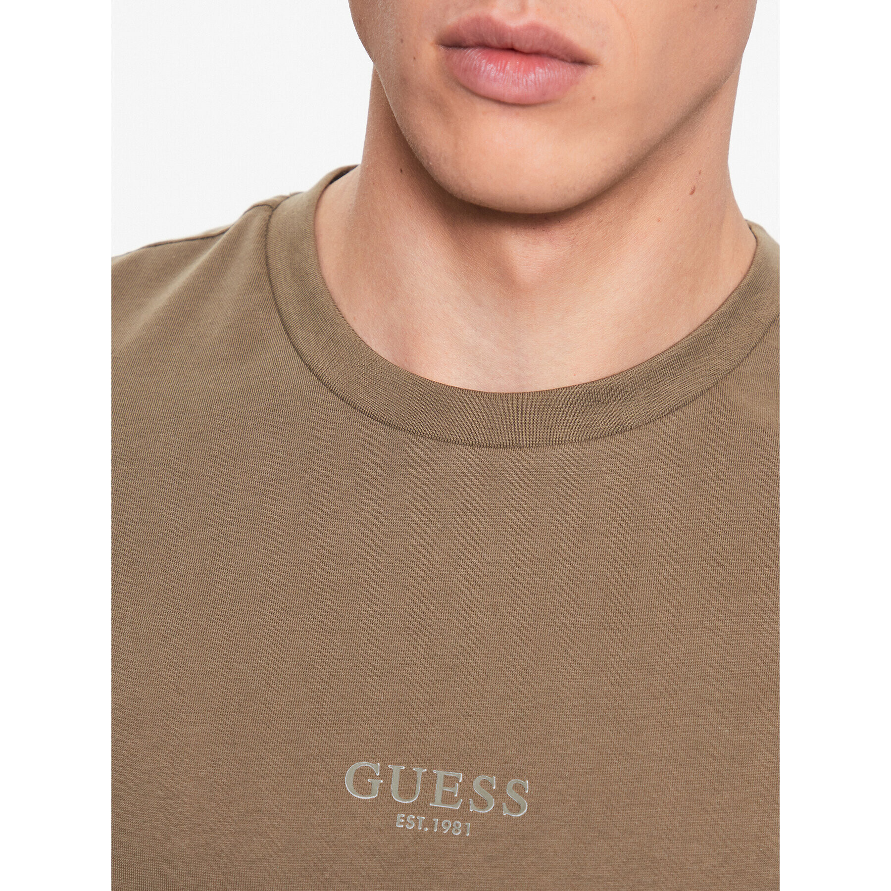 Guess Tricou M2YI72 I3Z14 Maro Slim Fit - Pled.ro