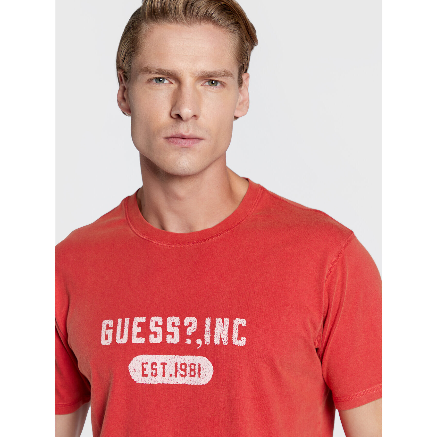 Guess Tricou M2YI98 K8FQ0 Roșu Regular Fit - Pled.ro