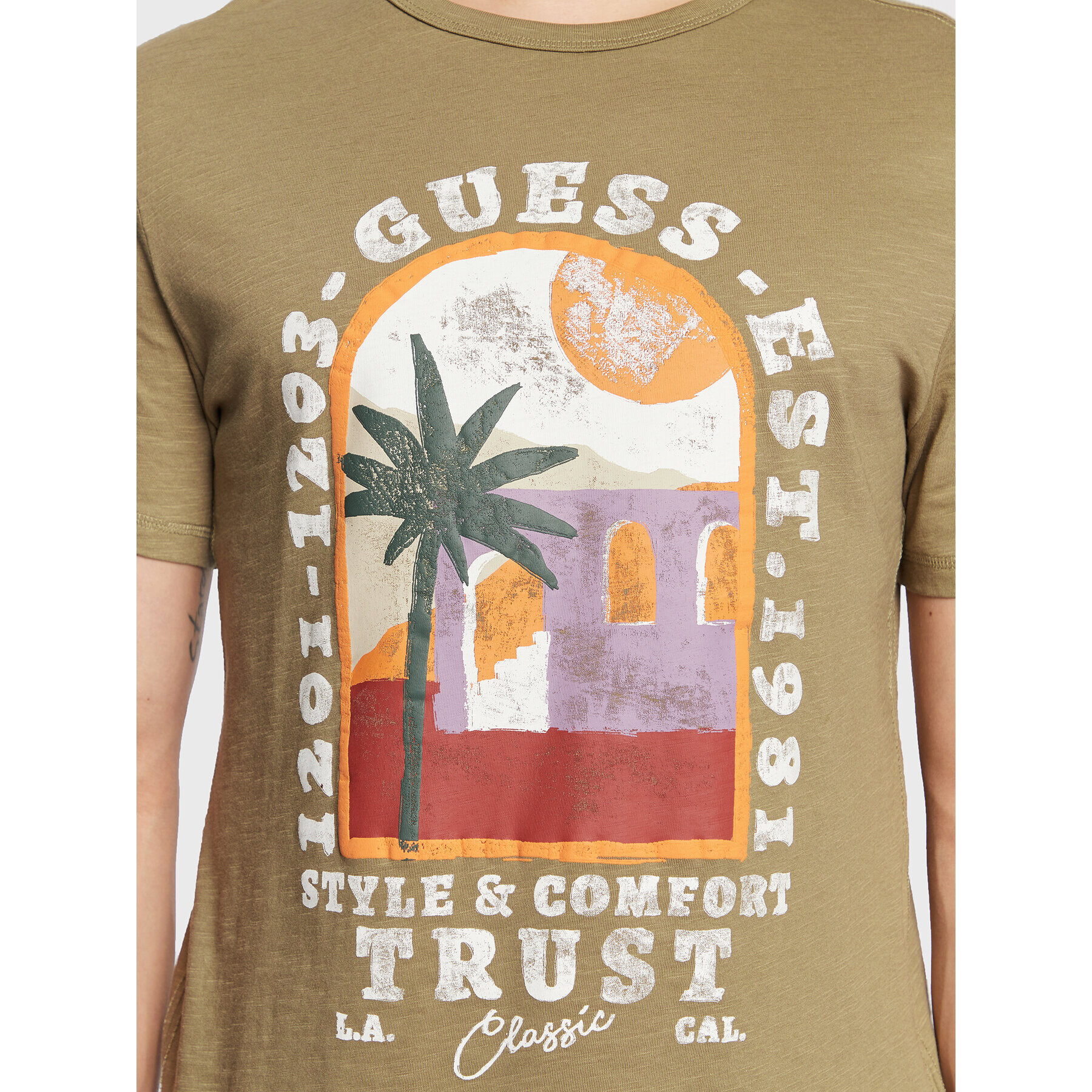 Guess Tricou Palm Window M3GI10 K6XN4 Verde Slim Fit - Pled.ro