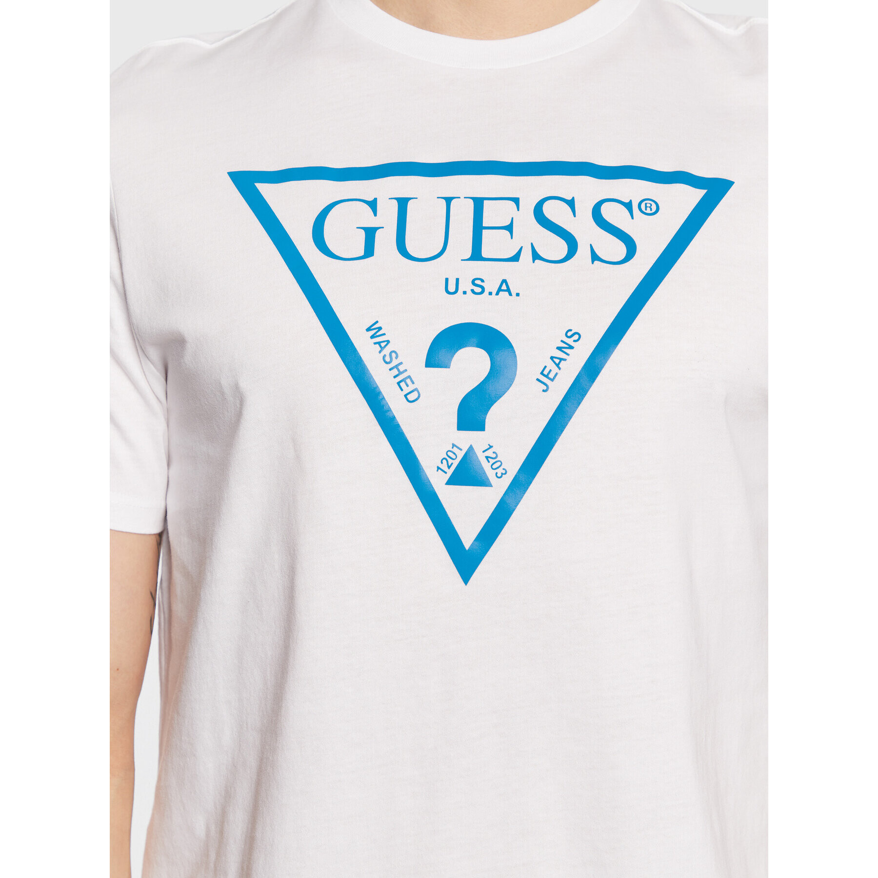 Guess Tricou Reflective Logo M3GI44 K9RM1 Alb Slim Fit - Pled.ro