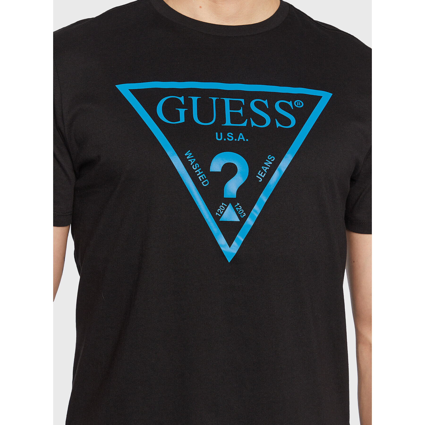 Guess Tricou Reflective Logo M3GI44 K9RM1 Negru Slim Fit - Pled.ro