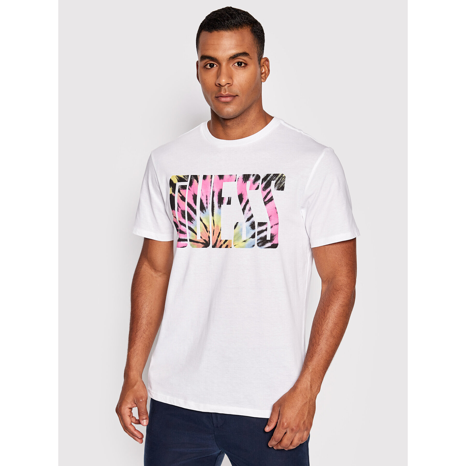 Guess Tricou Tie Die M2GI73 K9RM1 Alb Slim Fit - Pled.ro